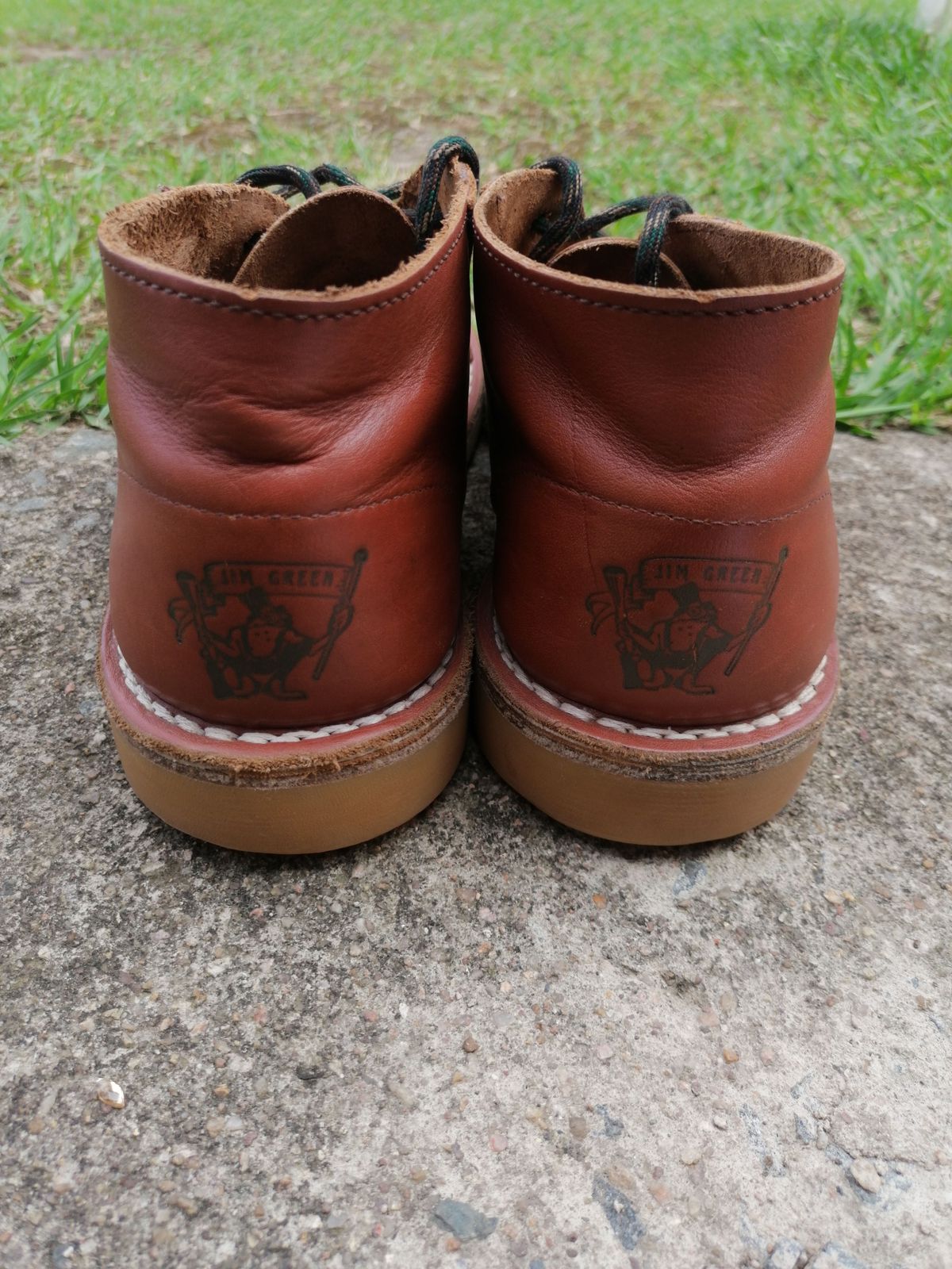 Photo by patinathunderdome on December 1, 2021 of the Jim Green Vellie in Tan Full Grain.