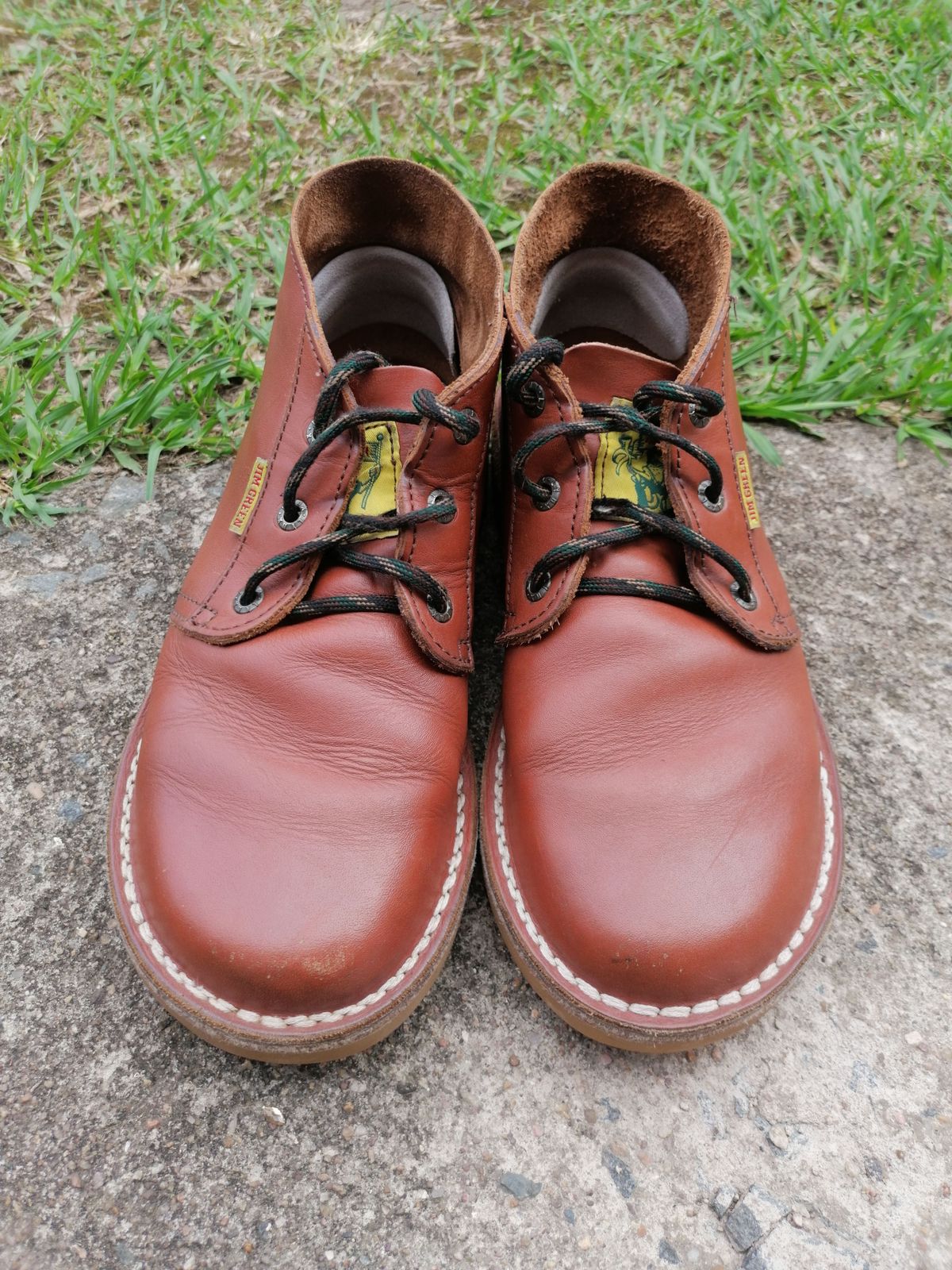 Photo by patinathunderdome on December 1, 2021 of the Jim Green Vellie in Tan Full Grain.