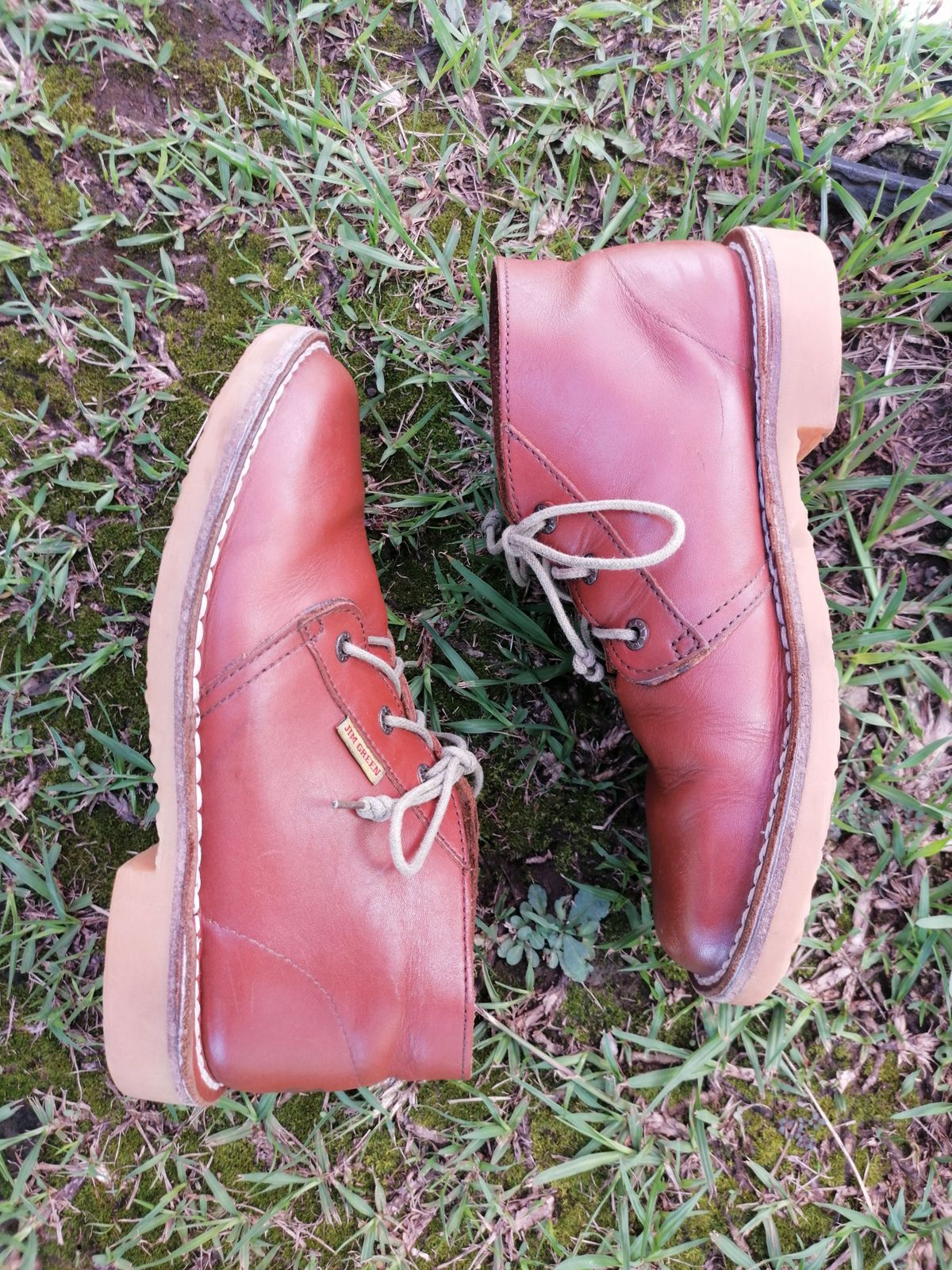 Photo by patinathunderdome on January 1, 2022 of the Jim Green Vellie in Tan Full Grain.