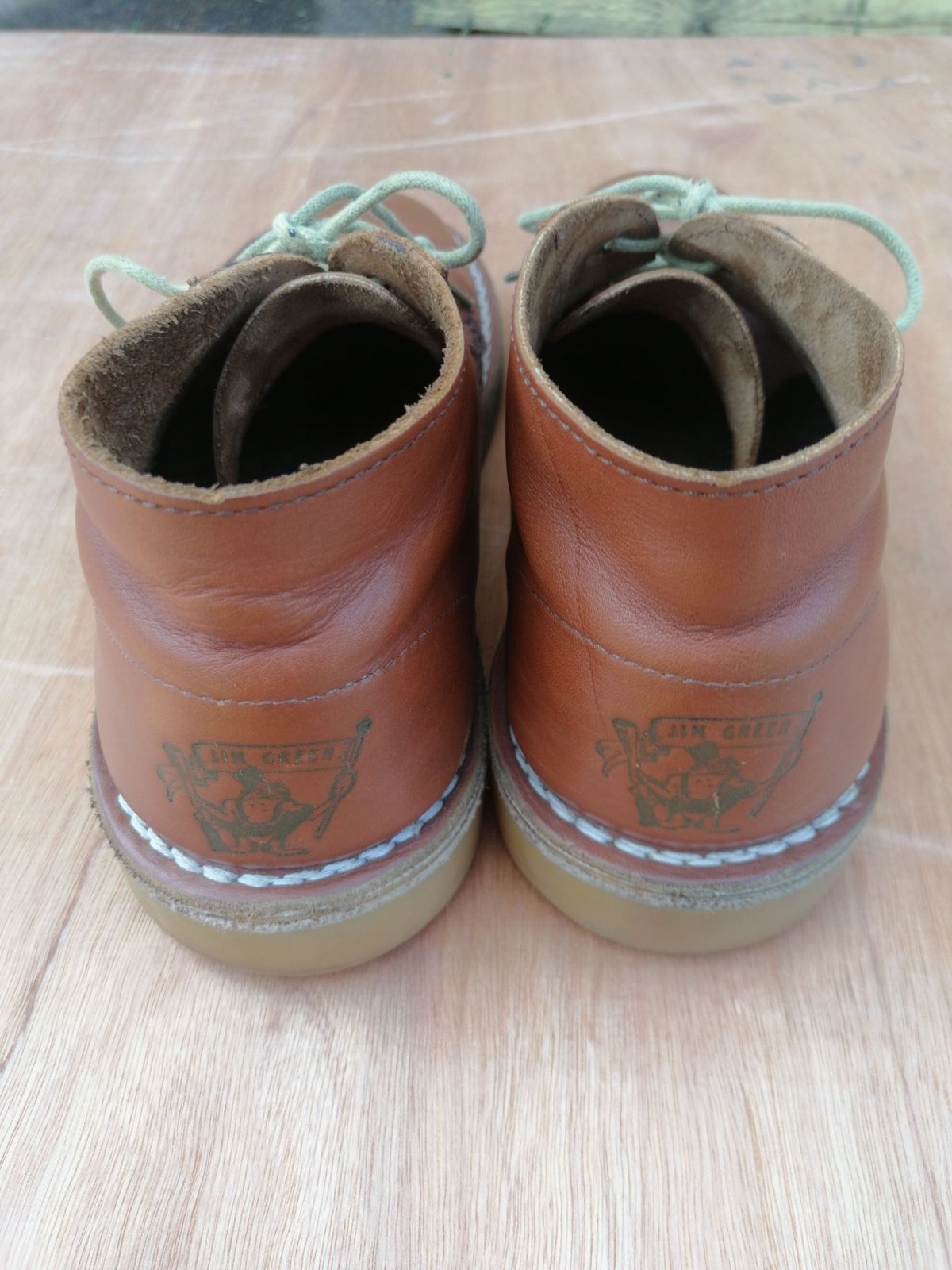 Photo by patinathunderdome on February 1, 2022 of the Jim Green Vellie in Tan Full Grain.