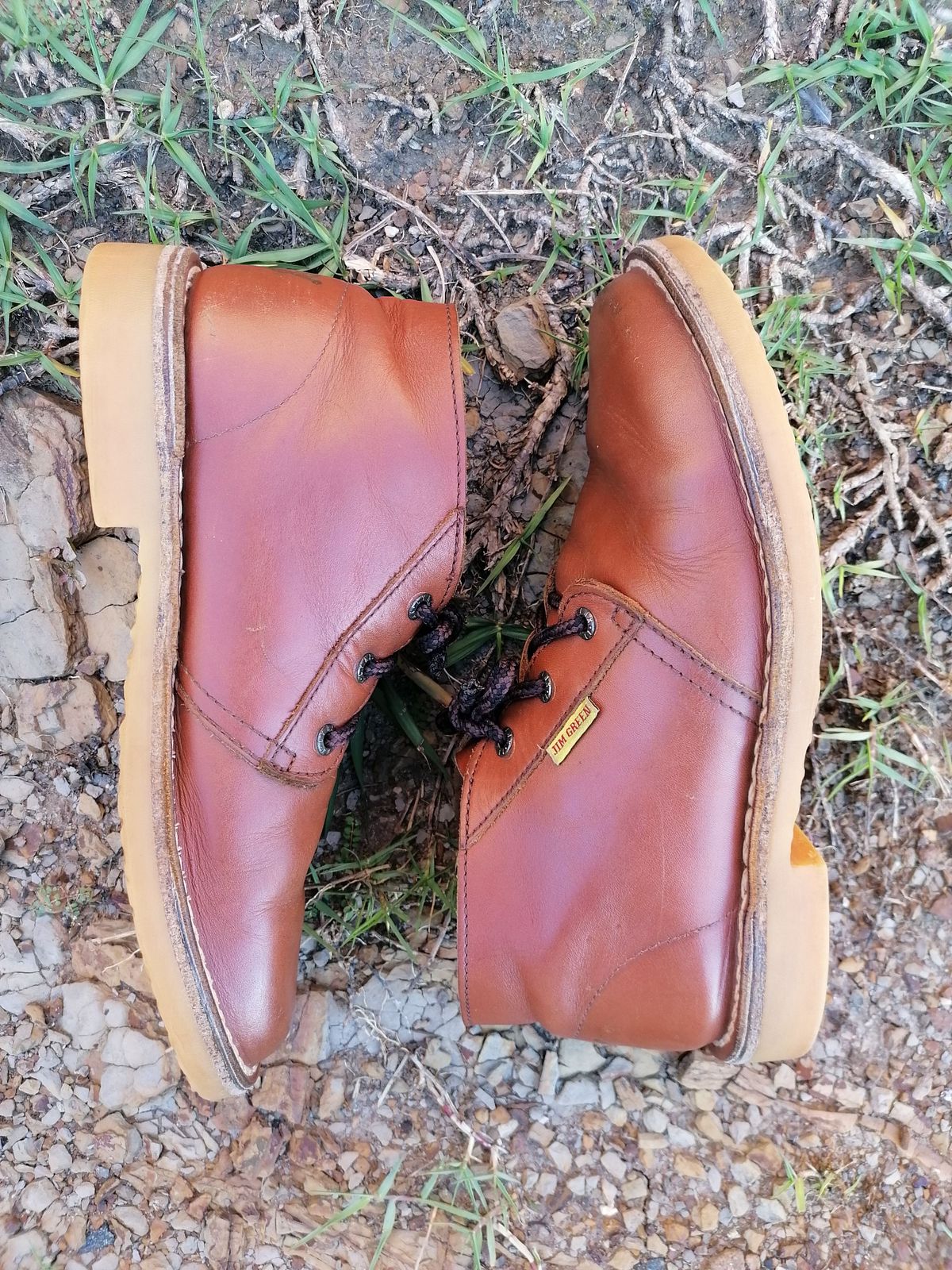 Photo by patinathunderdome on May 1, 2022 of the Jim Green Vellie in Tan Full Grain.