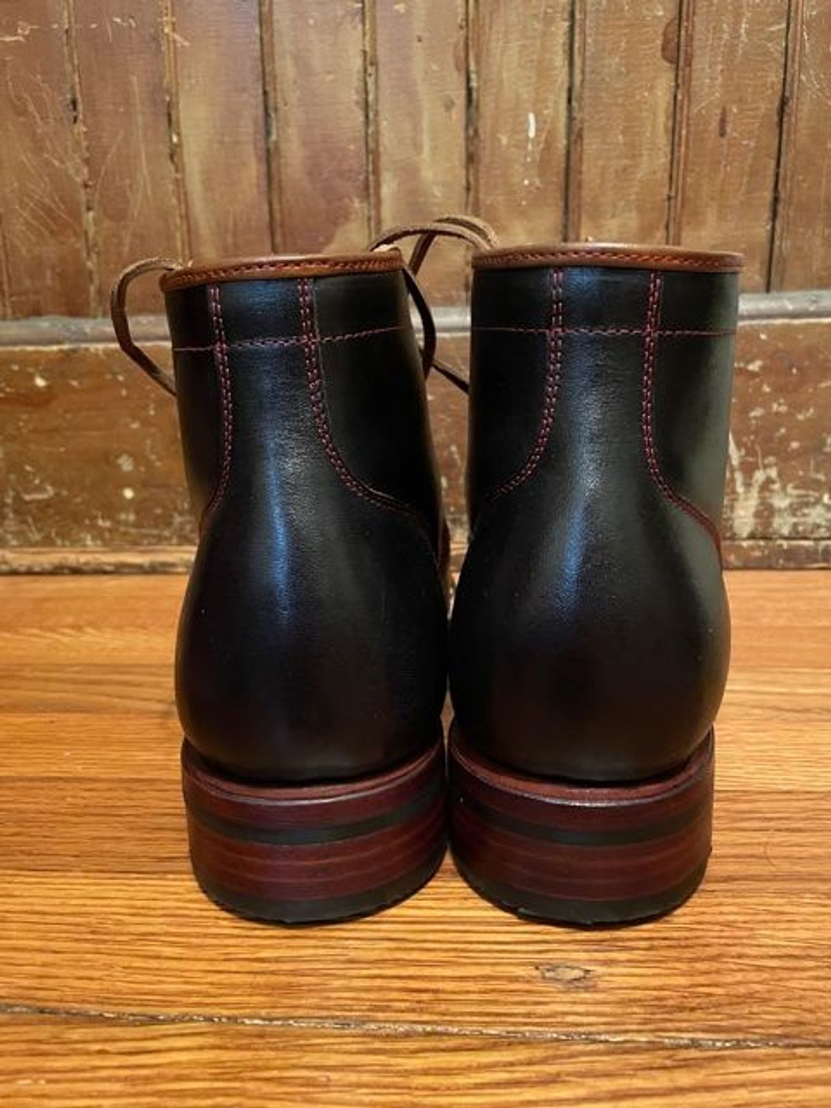 Photo by patinathunderdome on October 1, 2021 of the Tahura Captoelari in Shinki Black Oiled Horsebutt.
