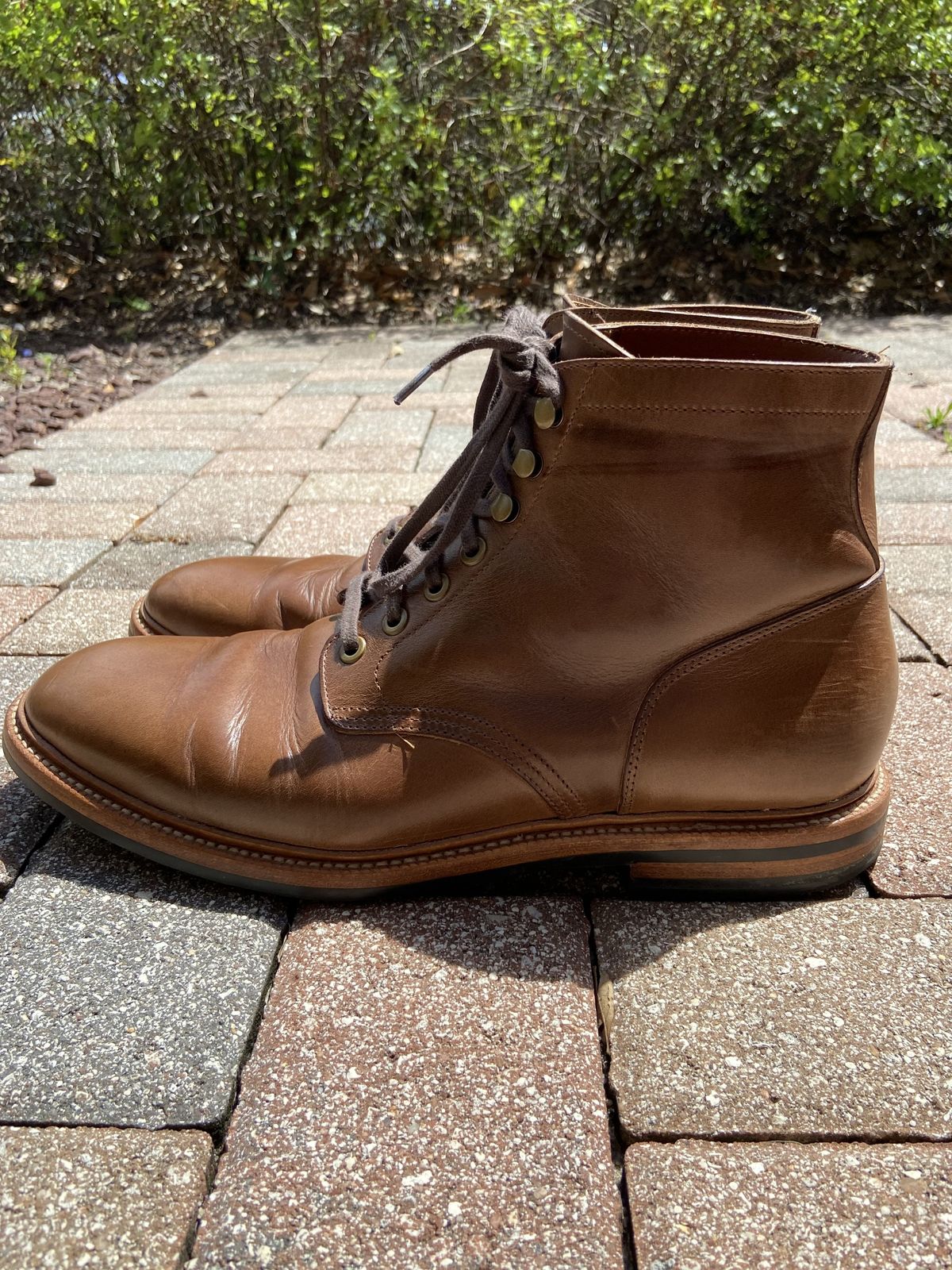 Photo by patinathunderdome on April 5, 2022 of the Grant Stone Diesel Boot in Horween Dune Chromexcel.