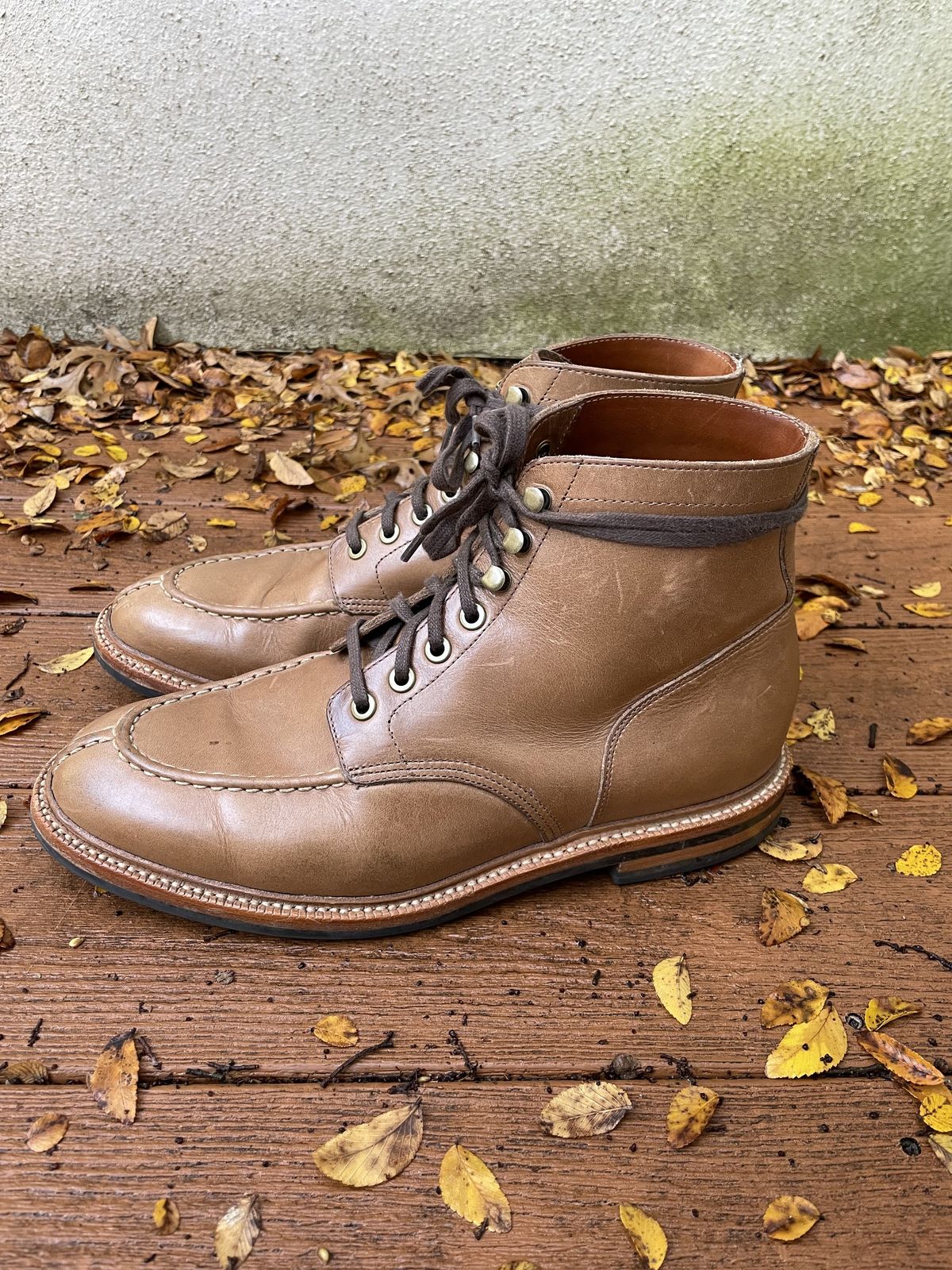 Photo by patinathunderdome on December 3, 2021 of the Grant Stone Ottawa Boot in Horween Dune Chromexcel.