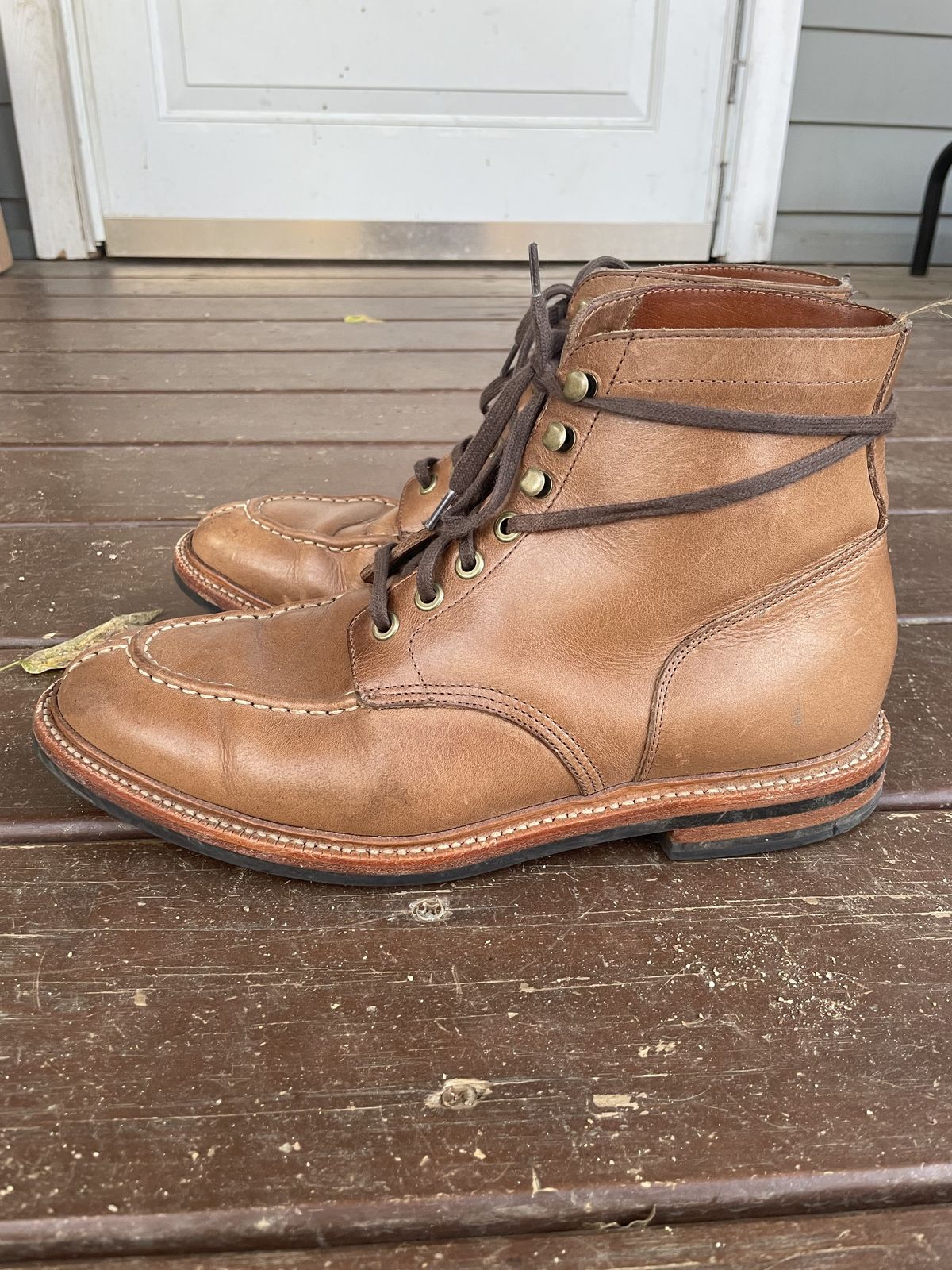 Photo by patinathunderdome on January 2, 2022 of the Grant Stone Ottawa Boot in Horween Dune Chromexcel.
