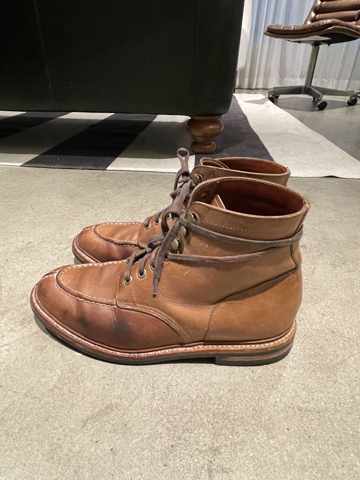 Photo by patinathunderdome on March 4, 2022 of the Grant Stone Ottawa Boot in Horween Dune Chromexcel.