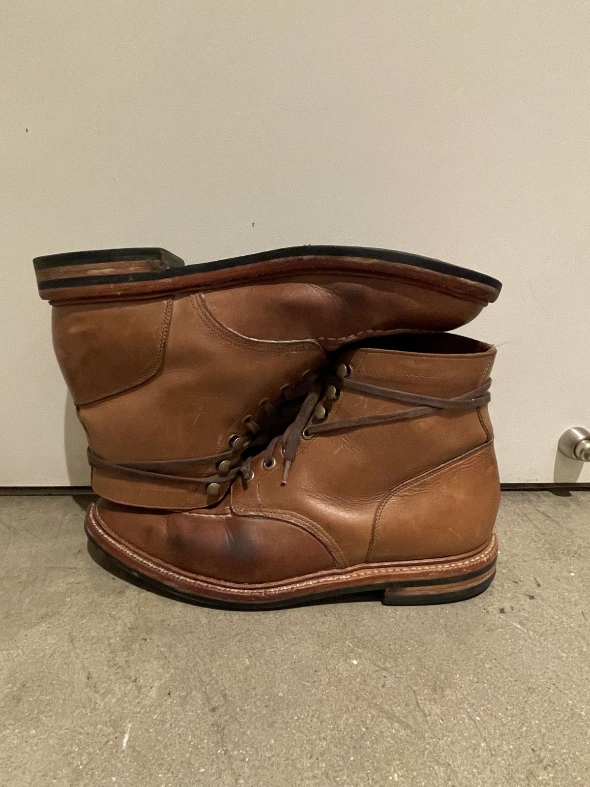 Photo by patinathunderdome on March 4, 2022 of the Grant Stone Ottawa Boot in Horween Dune Chromexcel.