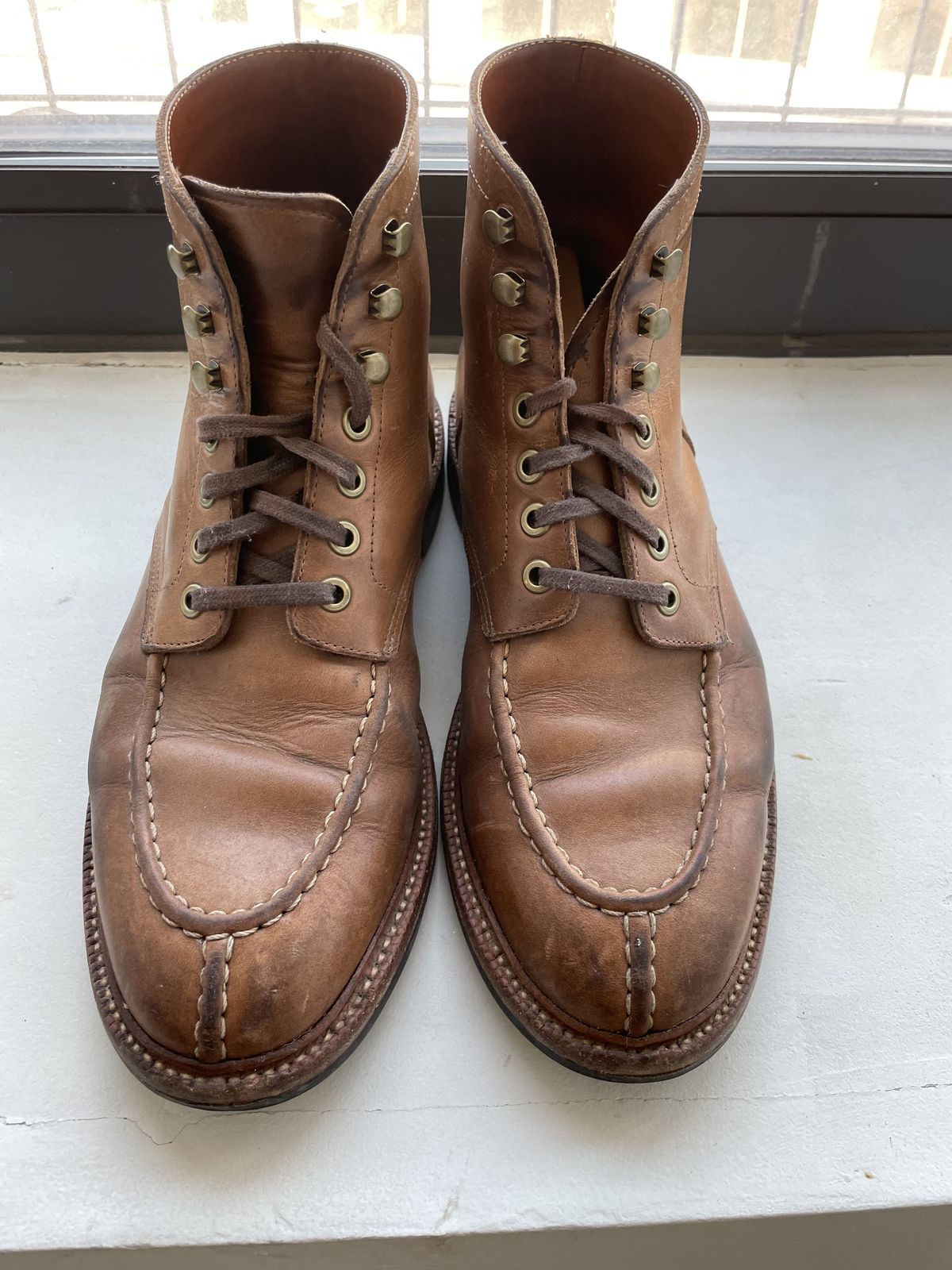 Photo by patinathunderdome on April 3, 2022 of the Grant Stone Ottawa Boot in Horween Dune Chromexcel.