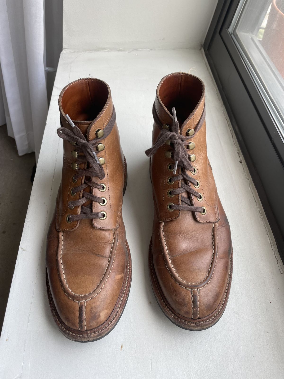 Photo by patinathunderdome on May 4, 2022 of the Grant Stone Ottawa Boot in Horween Dune Chromexcel.