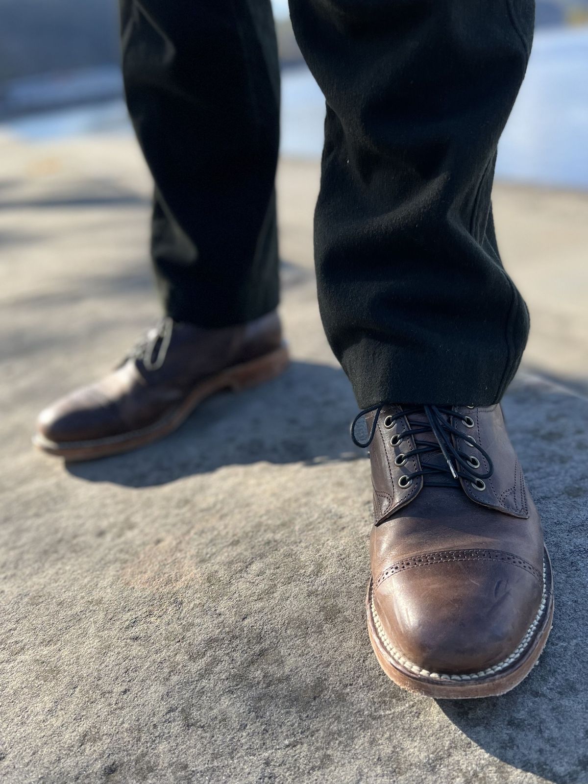 Photo by patinathunderdome on November 5, 2021 of the Viberg 145 Oxford in Horween Rowdy Dachshund.