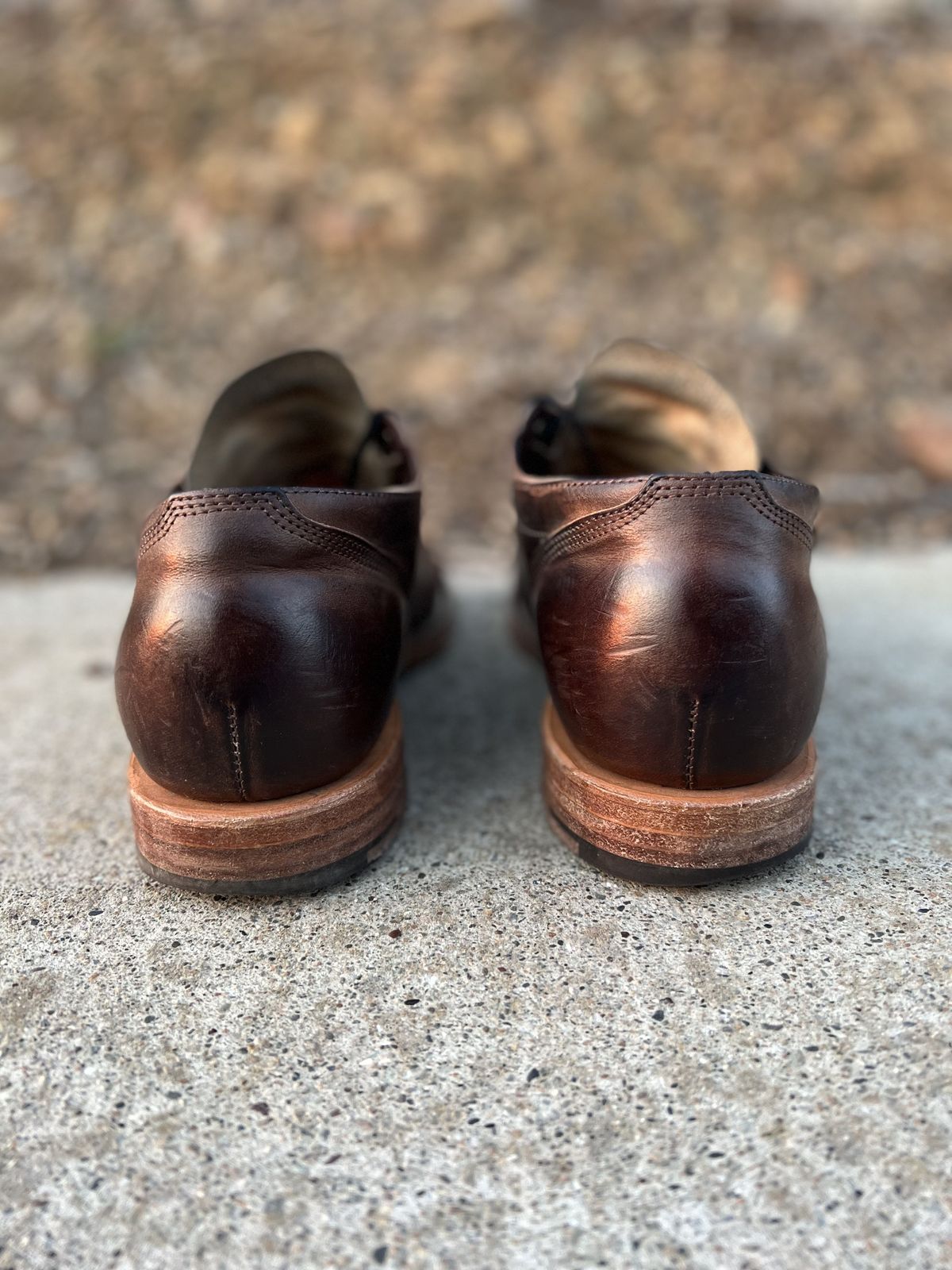 Photo by patinathunderdome on February 5, 2022 of the Viberg 145 Oxford in Horween Rowdy Dachshund.