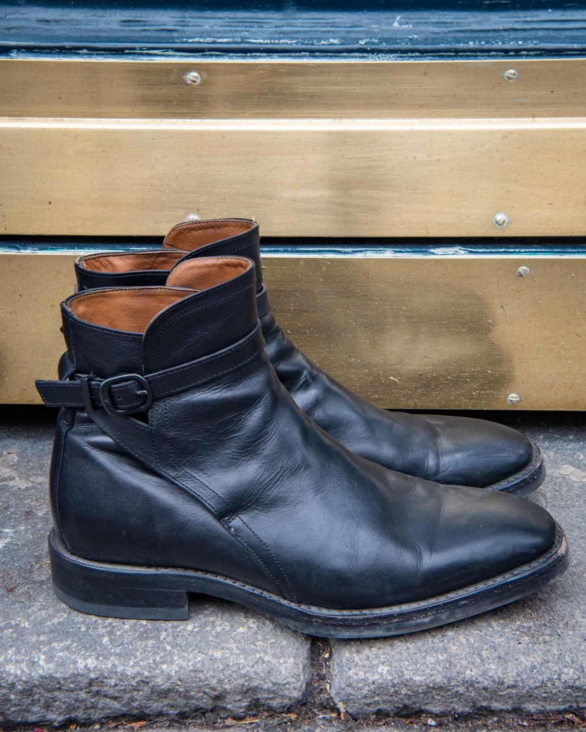 Photo by patinathunderdome on February 3, 2022 of the Frye Jasper Jodhpur in Black Italian Veg Tan.