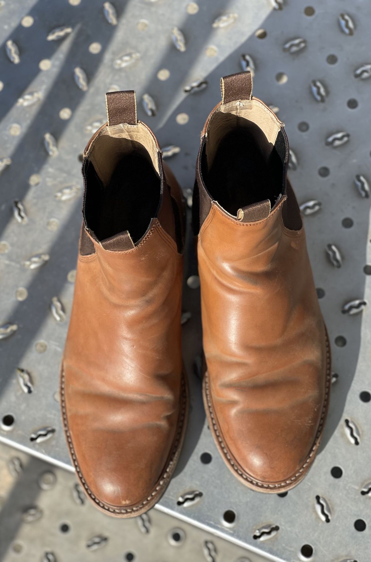 Photo by patinathunderdome on November 4, 2021 of the Taylor Stitch Ranch Boot in Rocado Whisky Shell Cordovan.