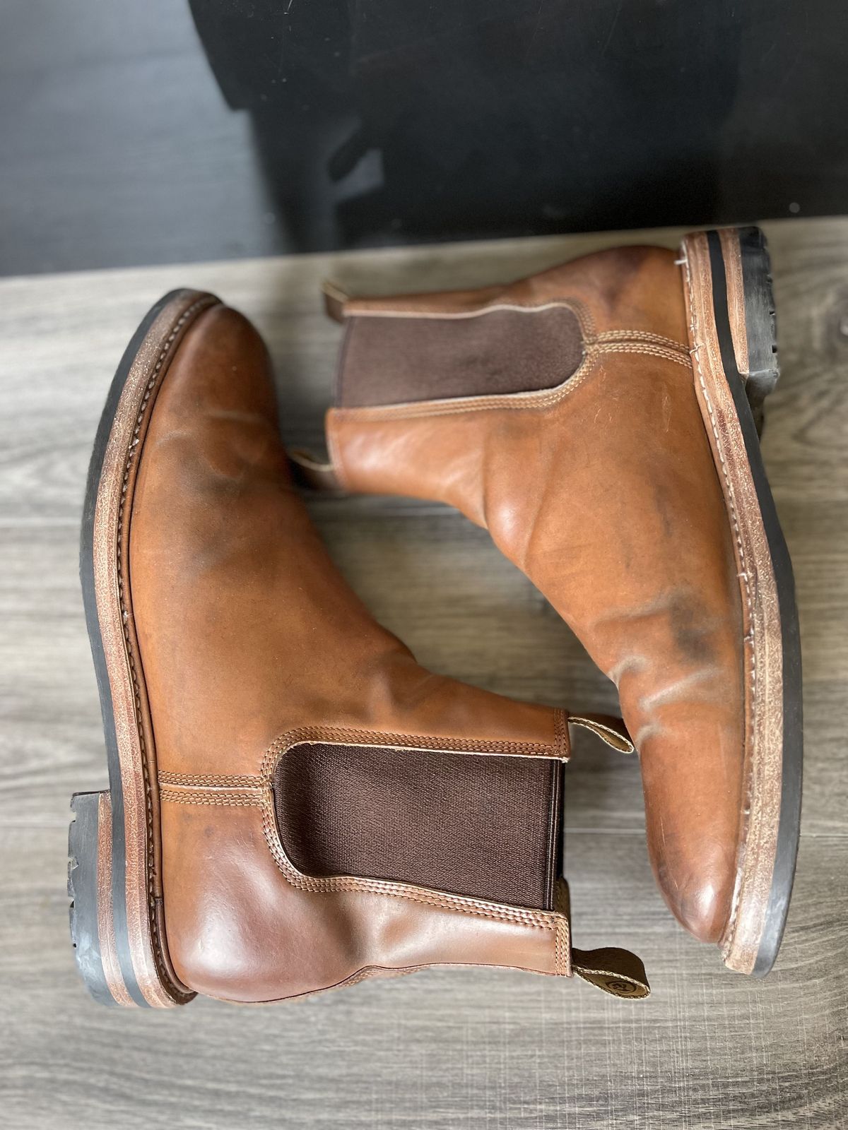 Photo by patinathunderdome on December 5, 2021 of the Taylor Stitch Ranch Boot in Rocado Whisky Shell Cordovan.