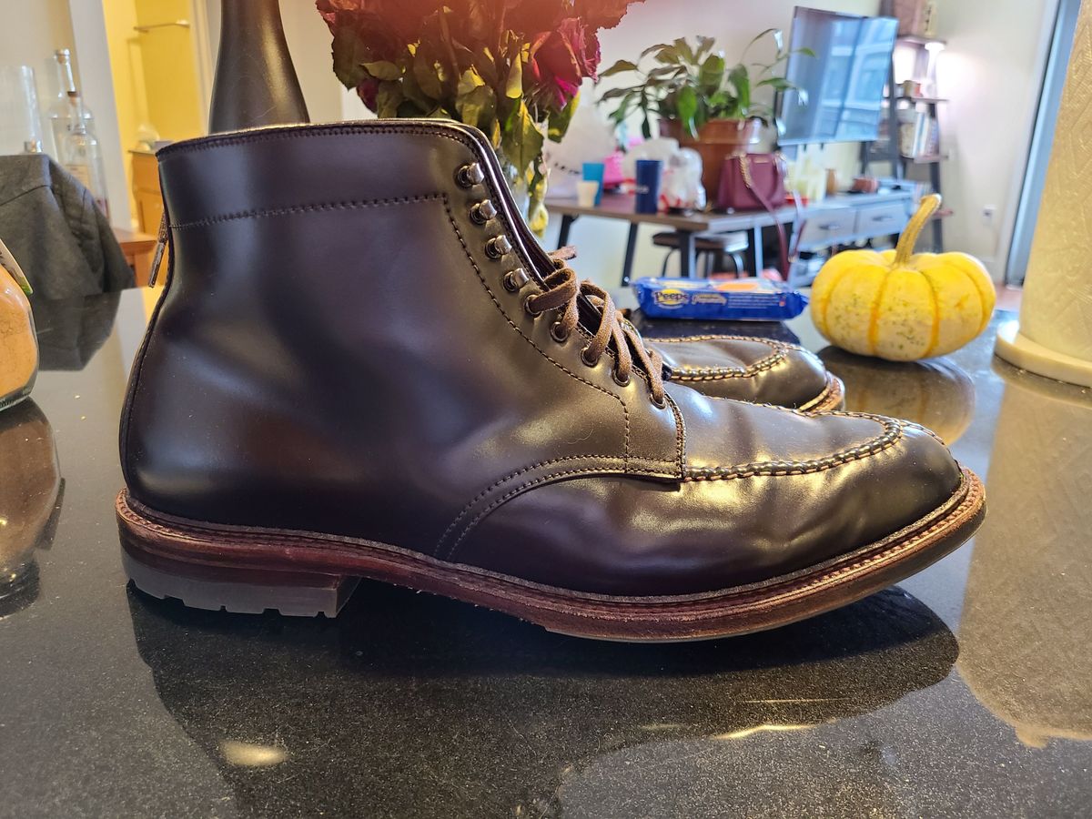 Photo by patinathunderdome on November 3, 2021 of the Alden Tanker Boot in Horween Color 8 Shell Cordovan.