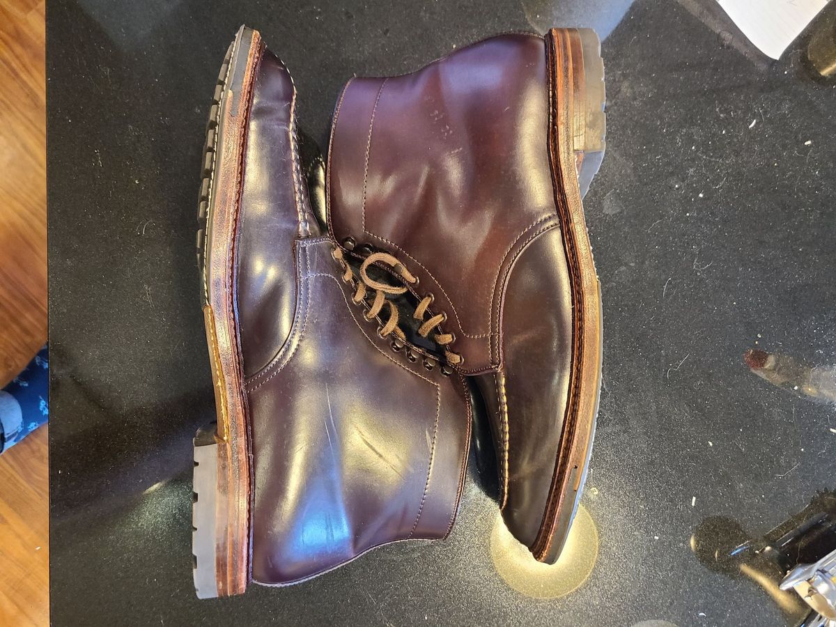 Photo by patinathunderdome on May 5, 2022 of the Alden Tanker Boot in Horween Color 8 Shell Cordovan.