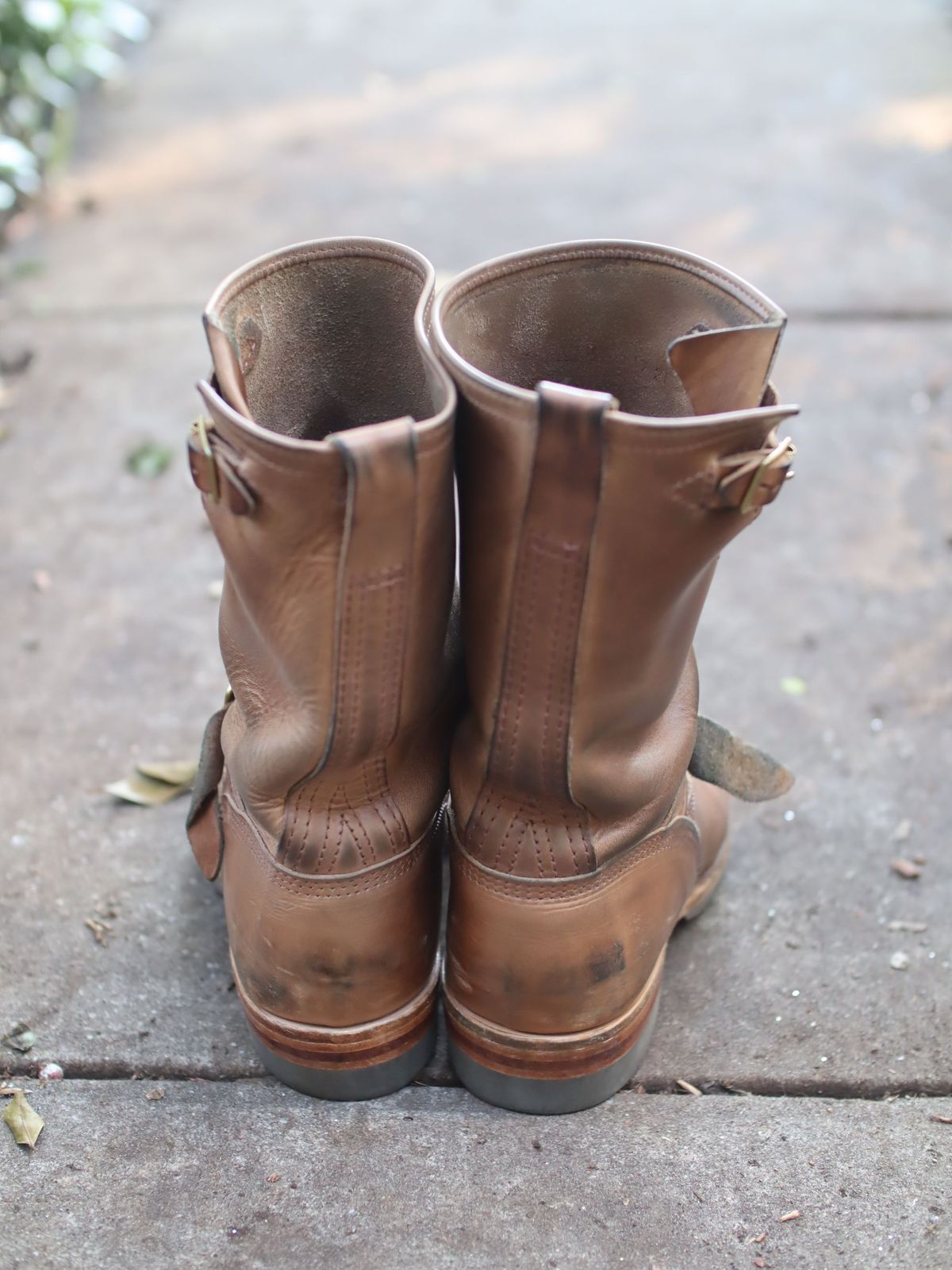 Photo by patinathunderdome on December 5, 2021 of the Wesco Mister Lou in Horween Natural Chromexcel.