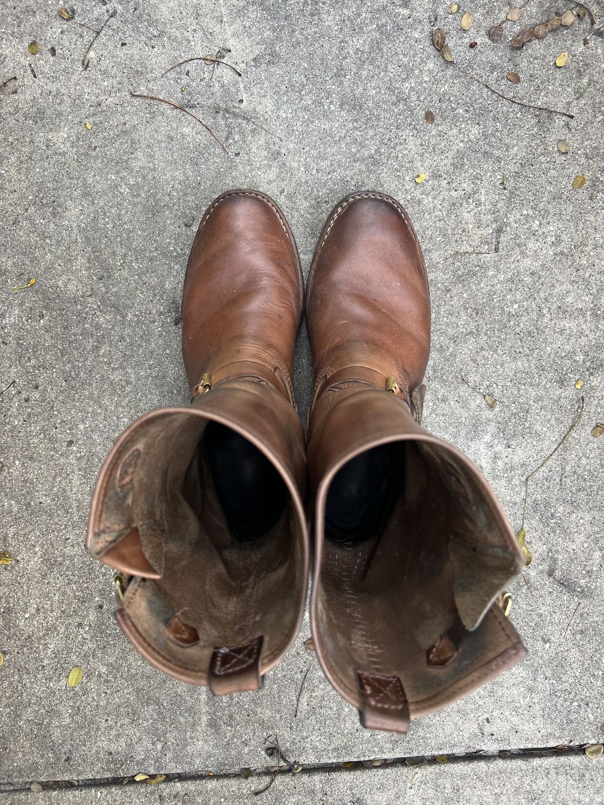 Photo by patinathunderdome on April 3, 2022 of the Wesco Mister Lou in Horween Natural Chromexcel.