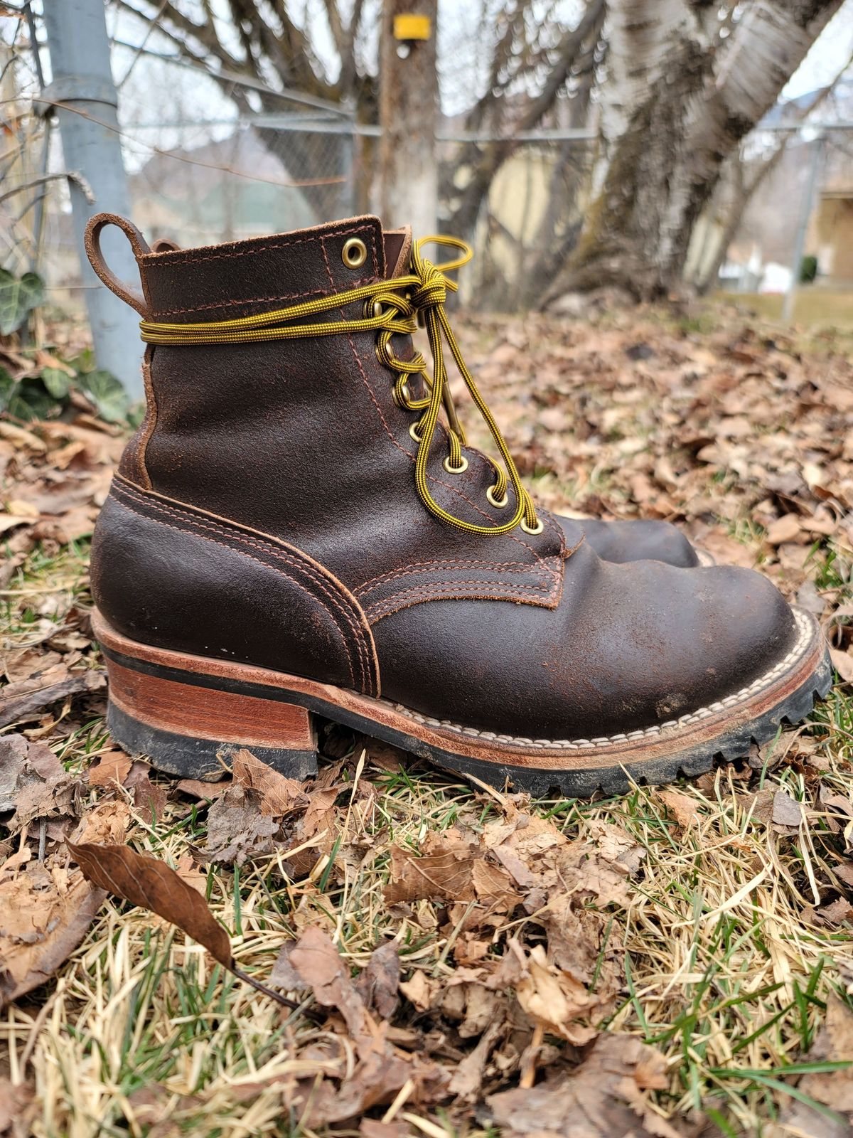 Photo by patinathunderdome on March 4, 2022 of the Nicks Urban Logger in Horween Brown Waxed Flesh.