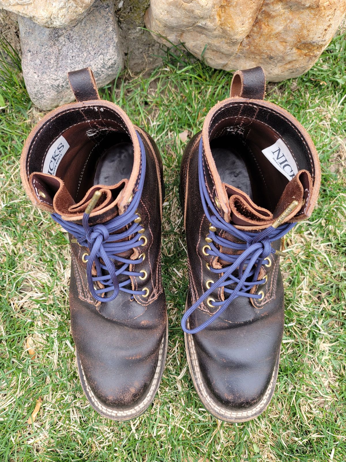 Photo by patinathunderdome on April 4, 2022 of the Nicks Urban Logger in Horween Brown Waxed Flesh.