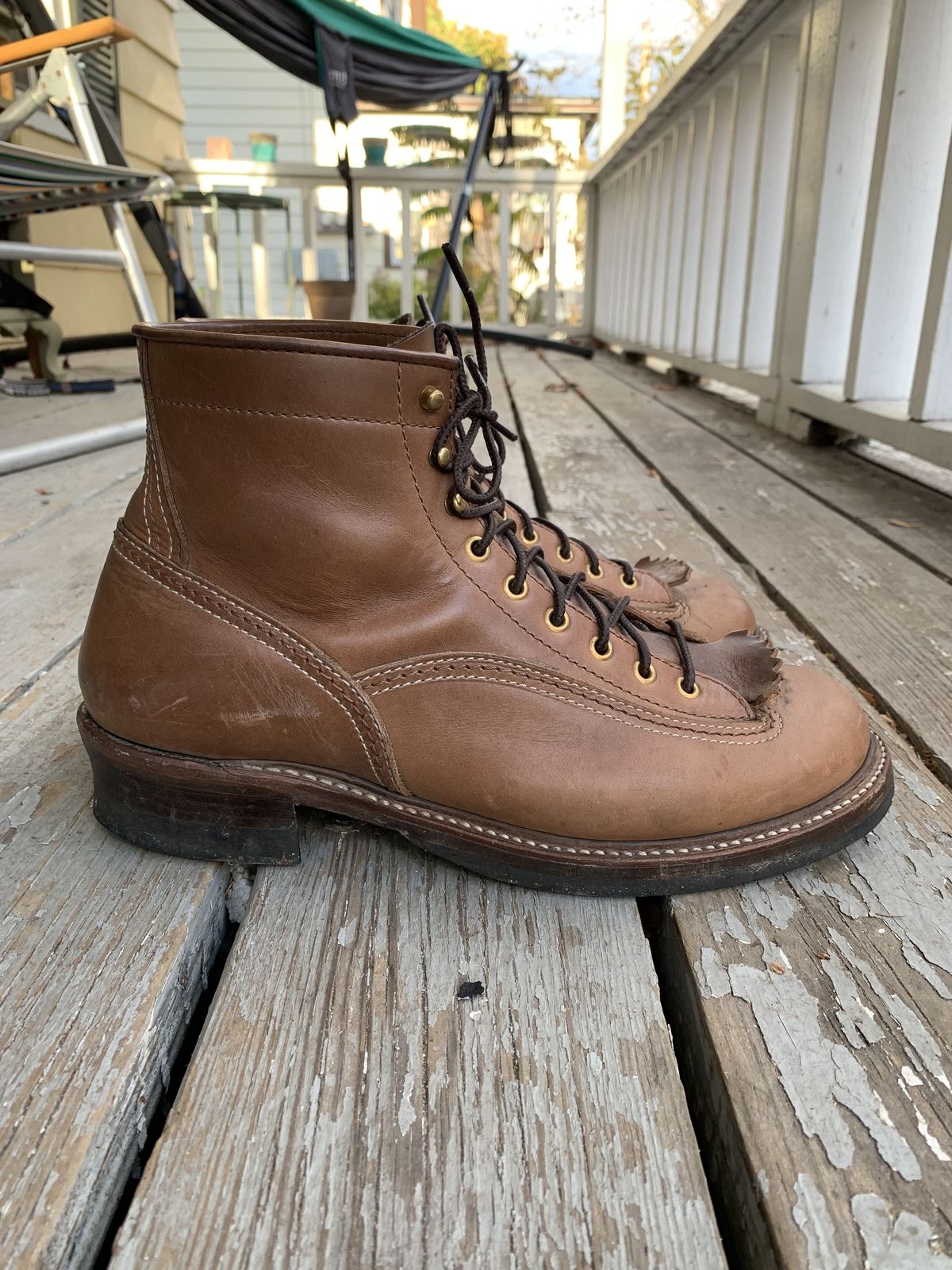 Photo by patinathunderdome on November 2, 2021 of the John Lofgren Donkey Puncher Boots in Horween Natural Bison.