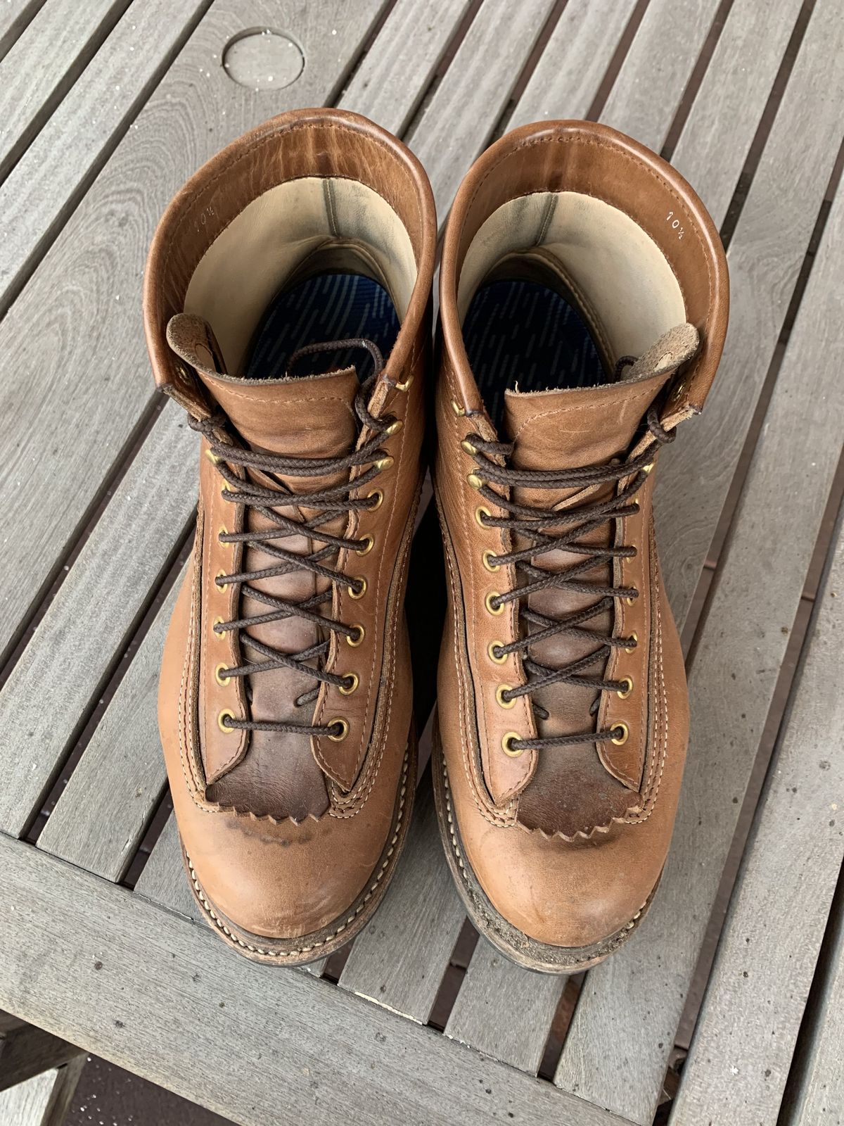Photo by patinathunderdome on December 3, 2021 of the John Lofgren Donkey Puncher Boots in Horween Natural Bison.