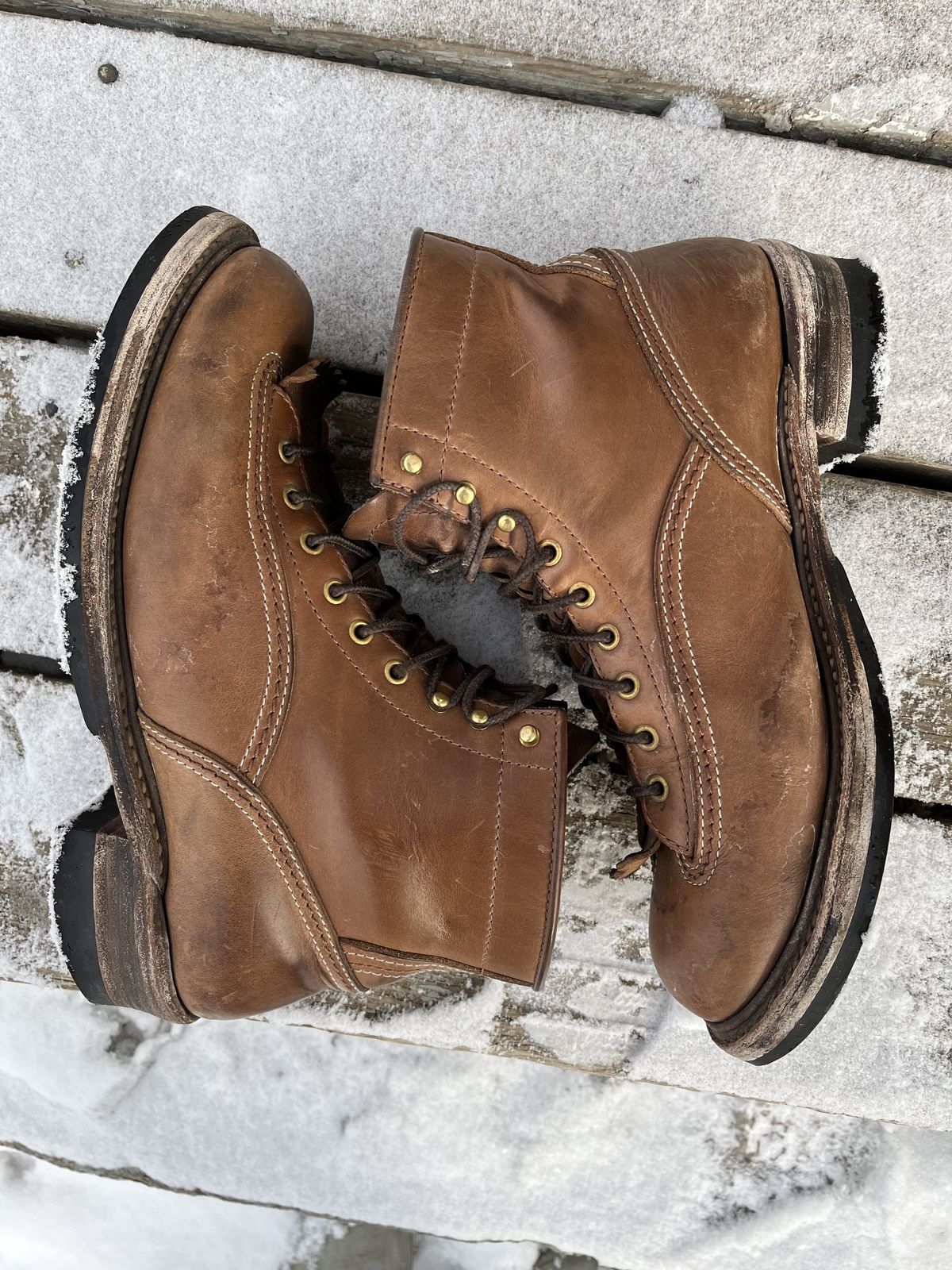 Photo by patinathunderdome on March 4, 2022 of the John Lofgren Donkey Puncher Boots in Horween Natural Bison.