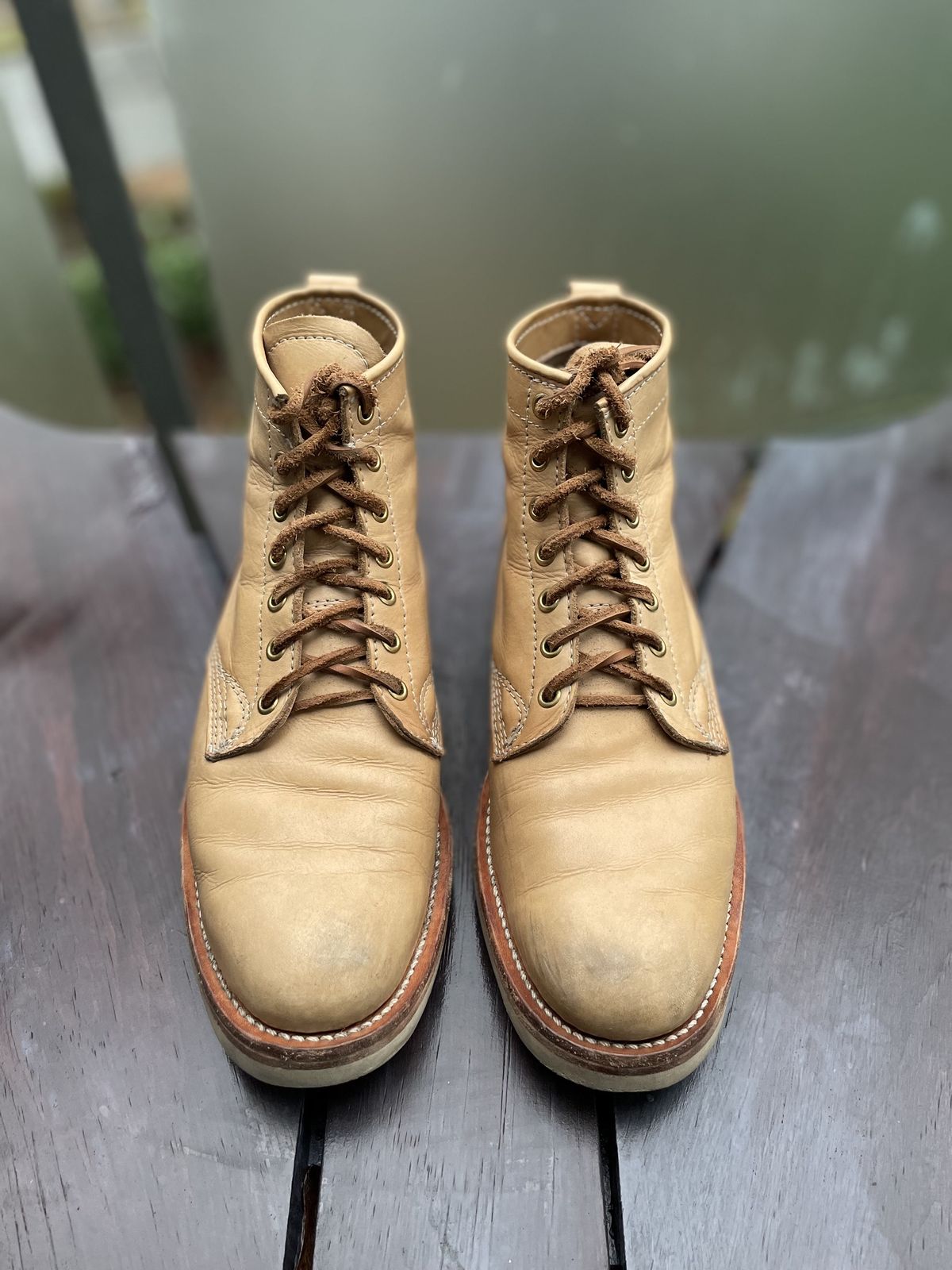 Photo by patinathunderdome on February 4, 2022 of the Self-Made Service Boot in Unknown Natural Veg Tan.