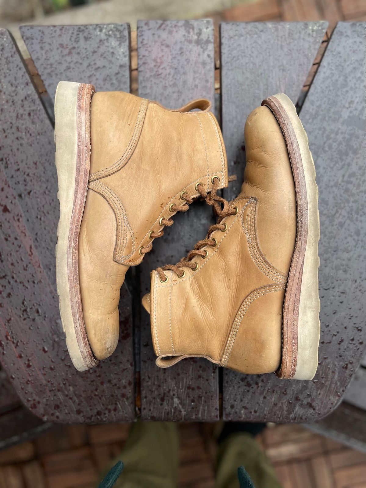 Photo by patinathunderdome on April 4, 2022 of the Self-Made Service Boot in Unknown Natural Veg Tan.