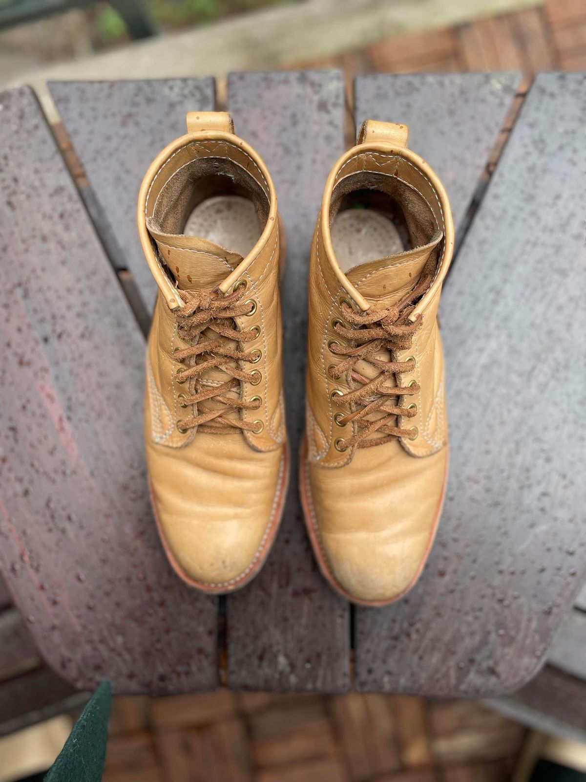 Photo by patinathunderdome on April 4, 2022 of the Self-Made Service Boot in Unknown Natural Veg Tan.