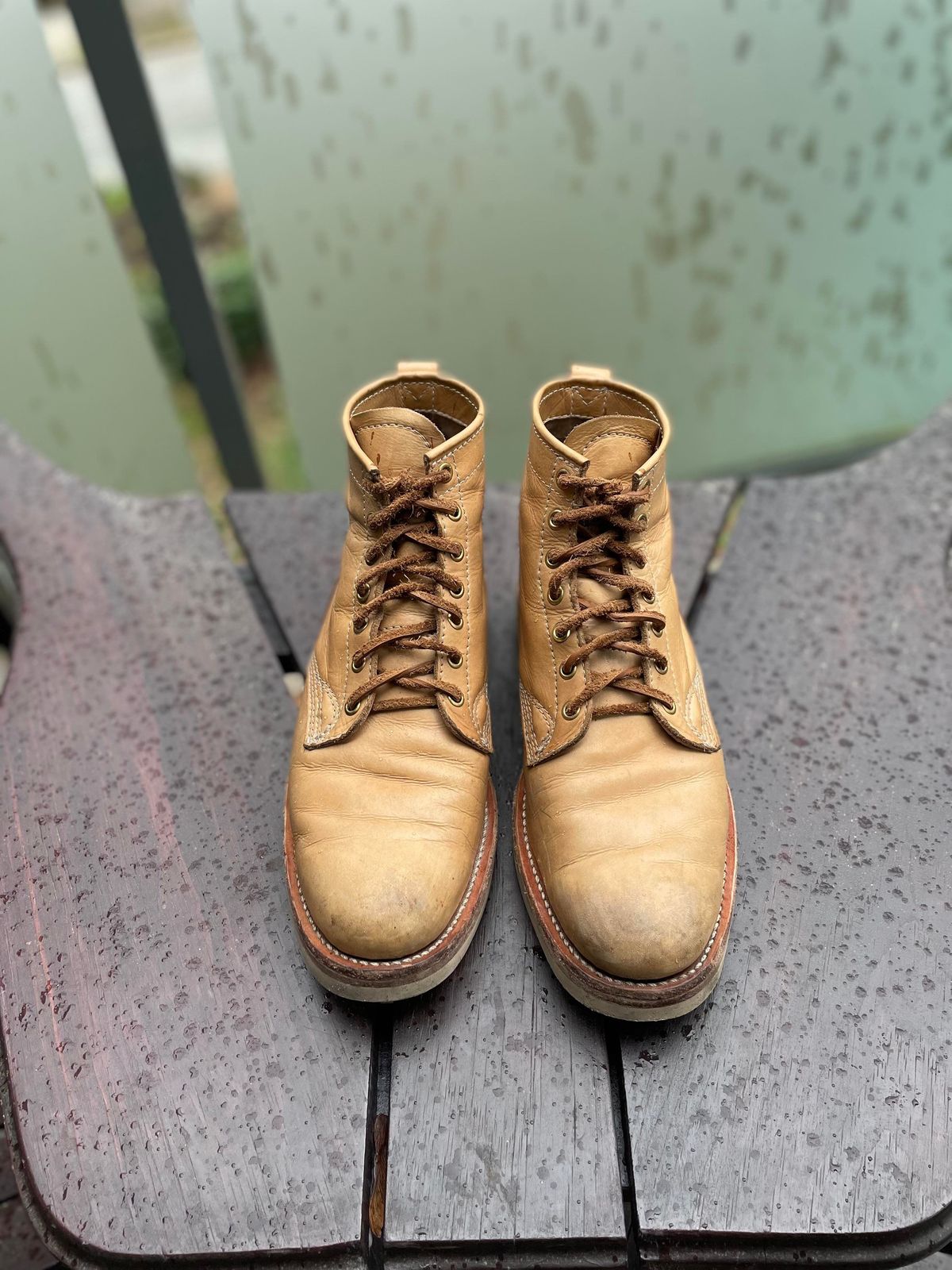 Photo by patinathunderdome on April 4, 2022 of the Self-Made Service Boot in Unknown Natural Veg Tan.