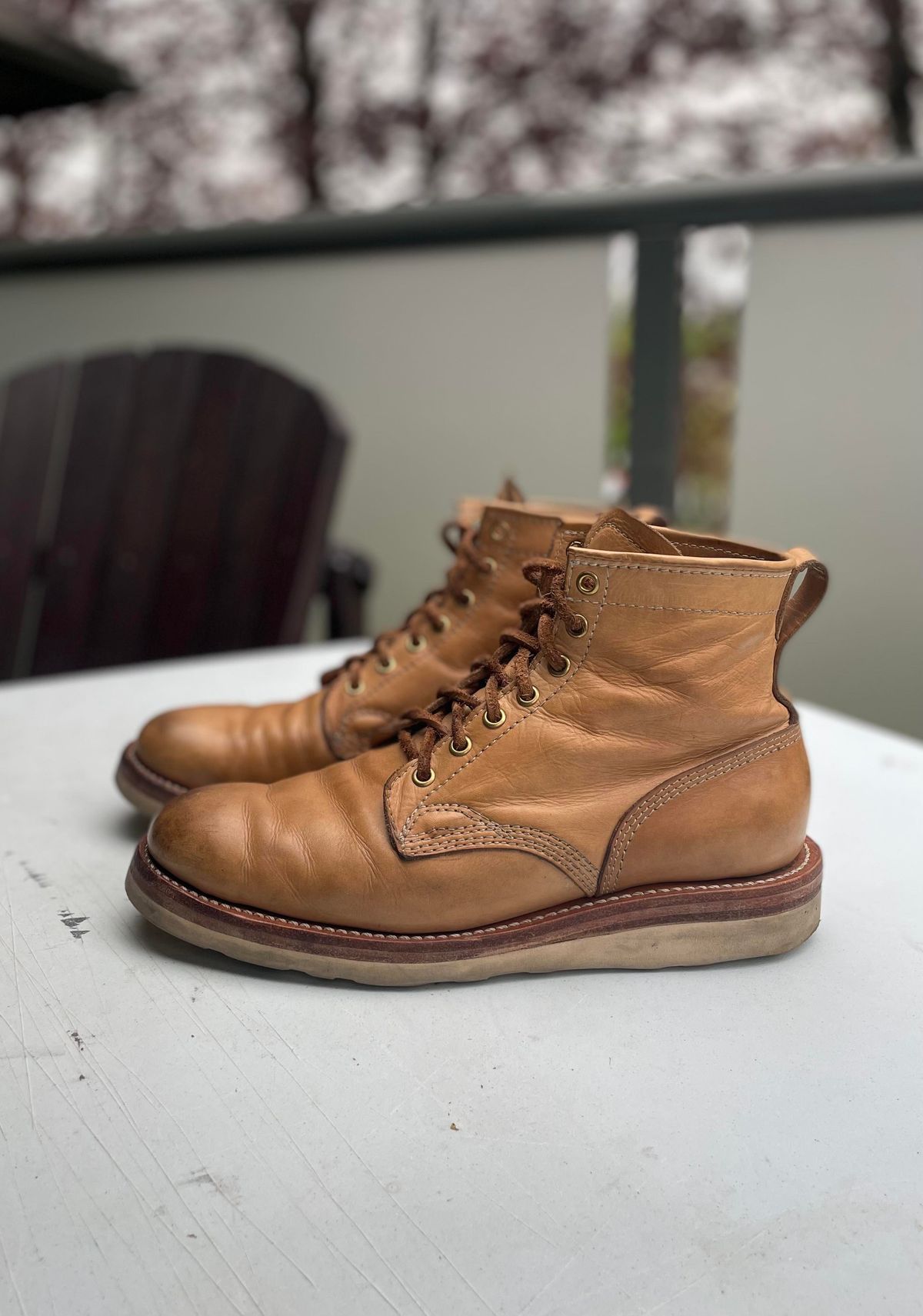 Photo by patinathunderdome on May 6, 2022 of the Self-Made Service Boot in Unknown Natural Veg Tan.