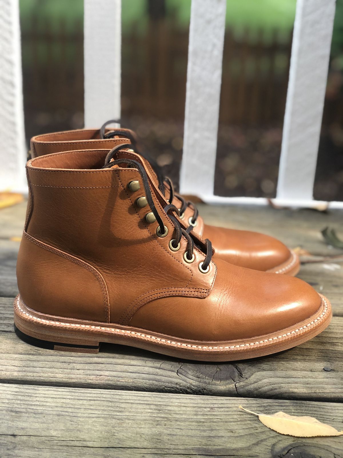 Photo by patinathunderdome on October 1, 2021 of the Grant Stone Diesel Boot in Badalassi Carlo Saddle Tan Minerva.