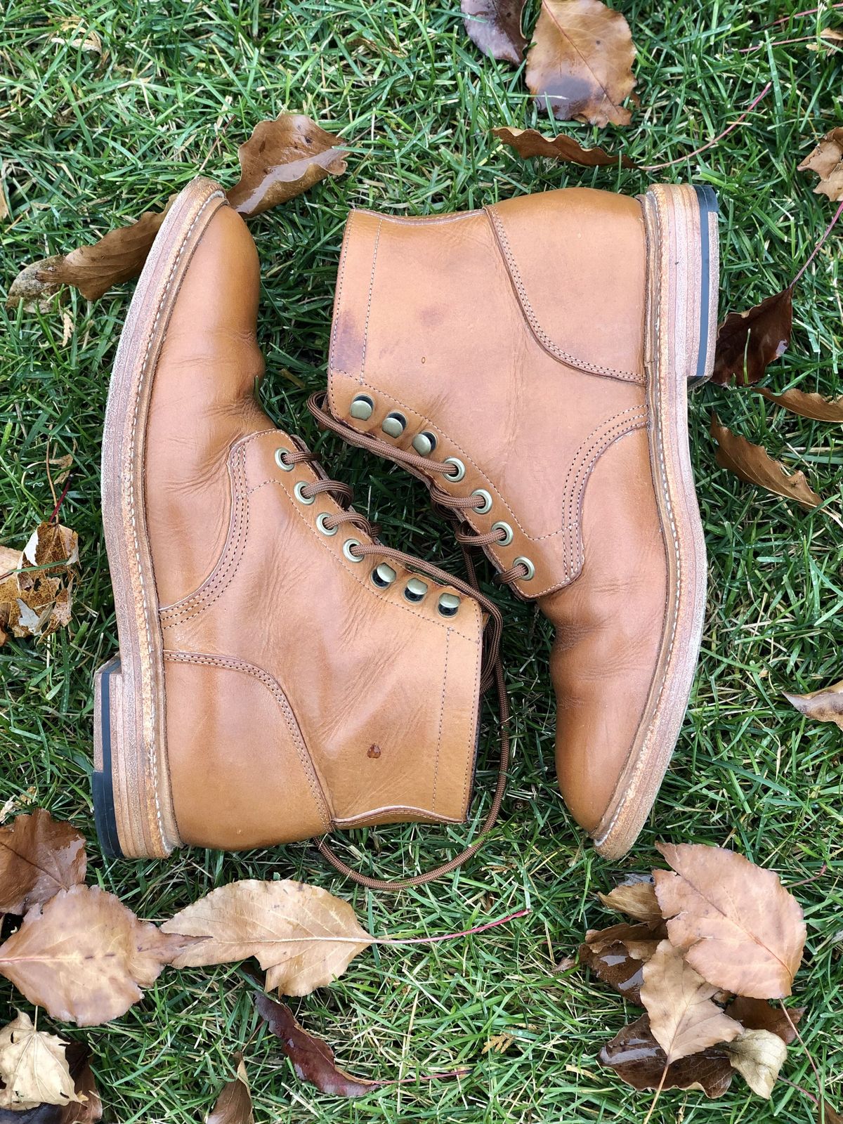 Photo by patinathunderdome on December 1, 2021 of the Grant Stone Diesel Boot in Badalassi Carlo Saddle Tan Minerva.