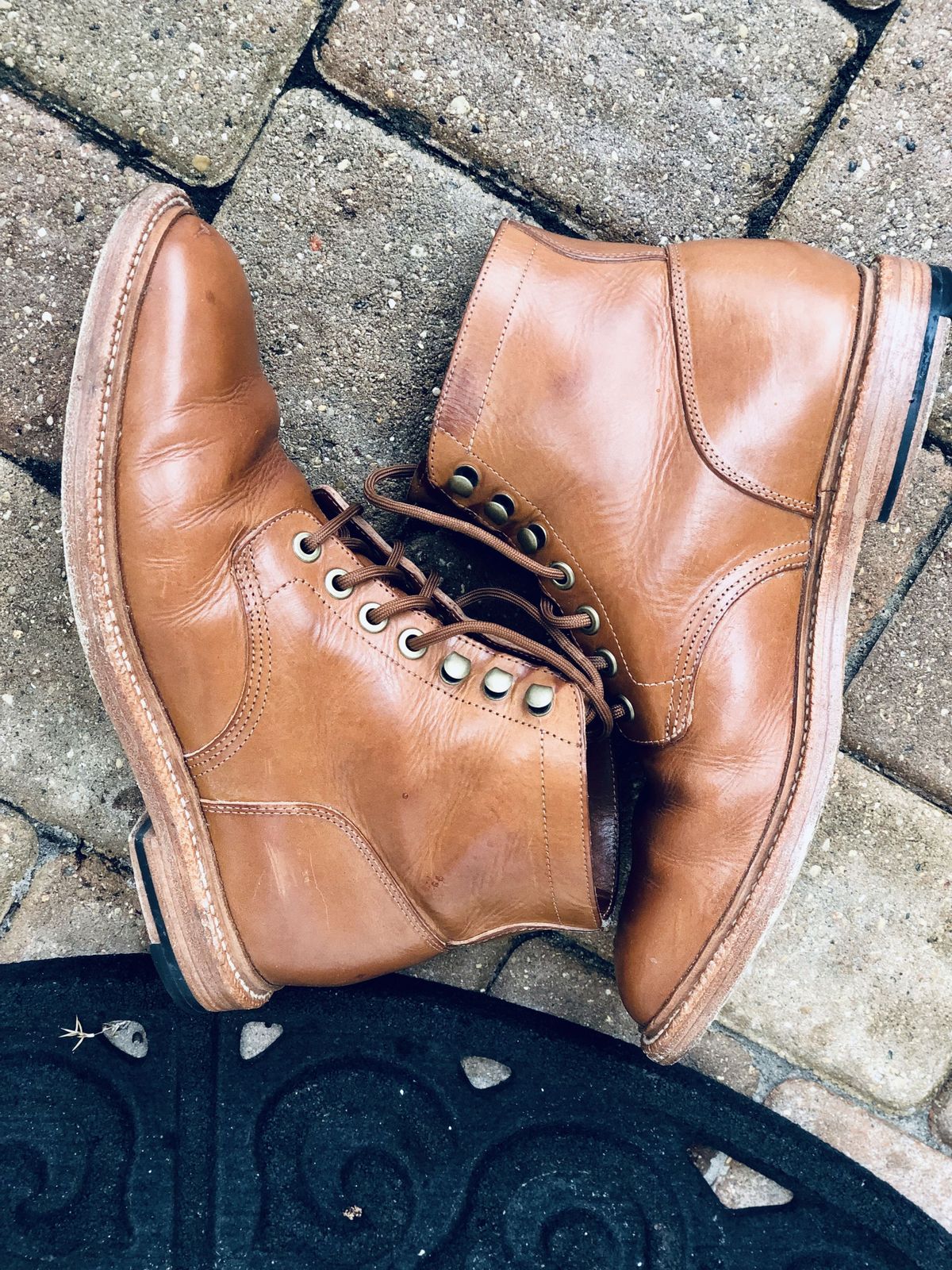 Photo by patinathunderdome on February 1, 2022 of the Grant Stone Diesel Boot in Badalassi Carlo Saddle Tan Minerva.