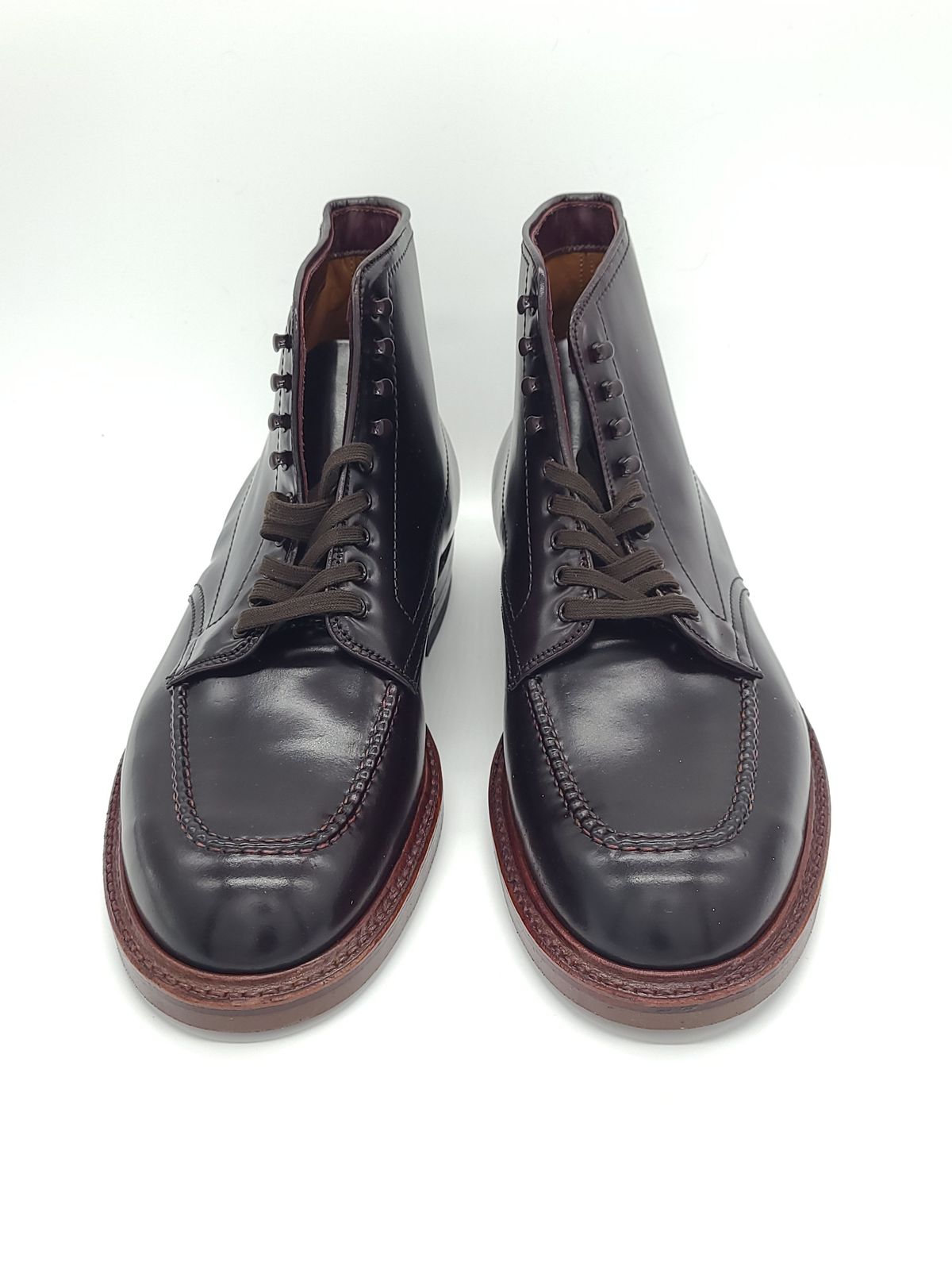 Photo by patinathunderdome on November 5, 2021 of the Alden Indy Boot in Horween Color 8 Shell Cordovan.