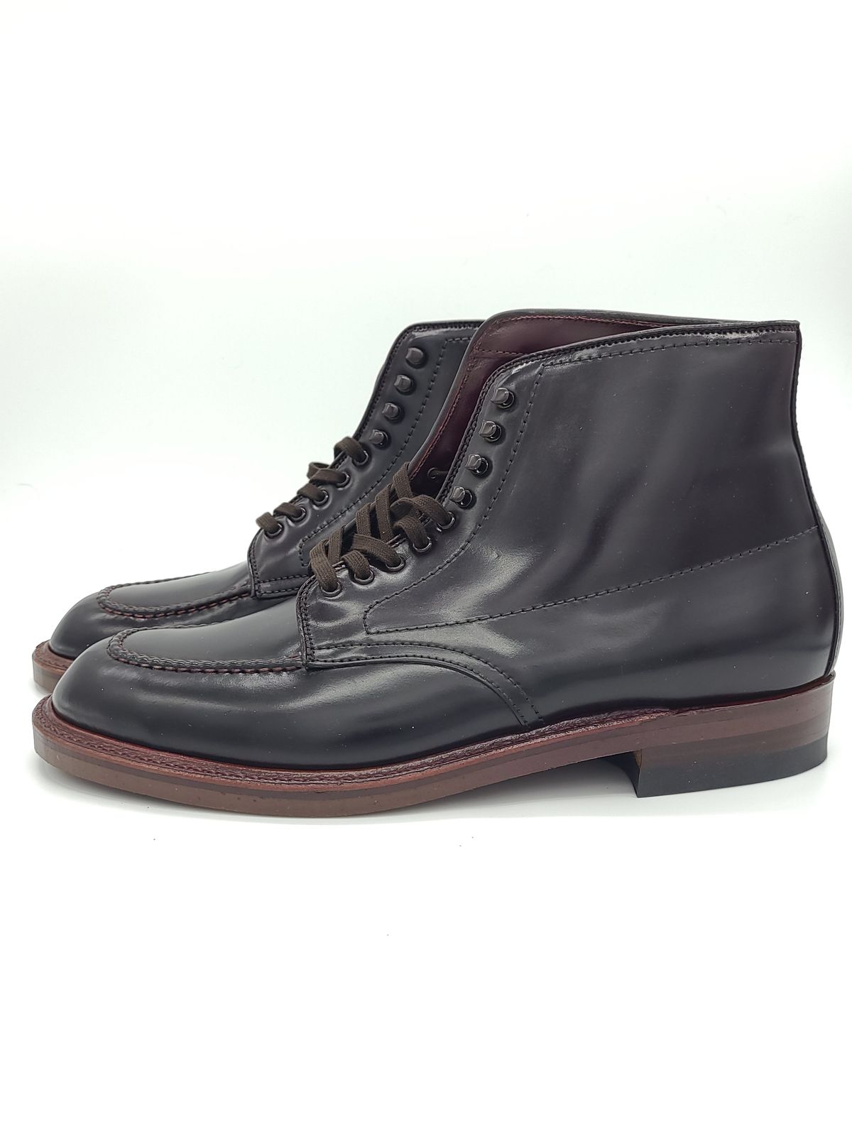 Photo by patinathunderdome on November 5, 2021 of the Alden Indy Boot in Horween Color 8 Shell Cordovan.