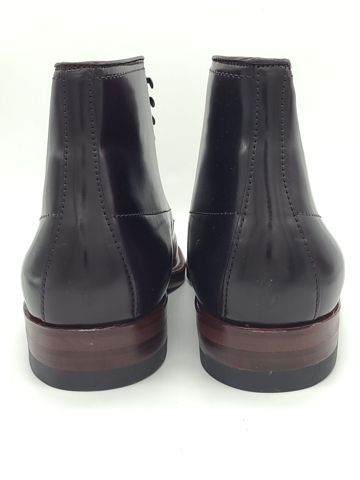 Photo by patinathunderdome on November 5, 2021 of the Alden Indy Boot in Horween Color 8 Shell Cordovan.