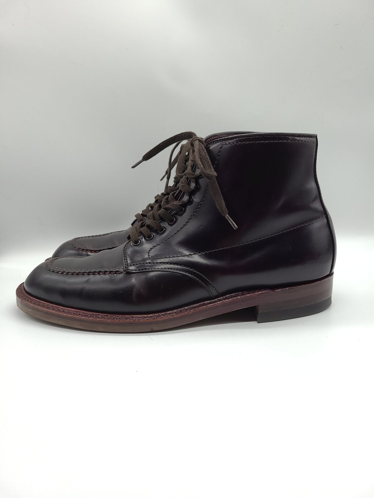 Photo by patinathunderdome on December 6, 2021 of the Alden Indy Boot in Horween Color 8 Shell Cordovan.