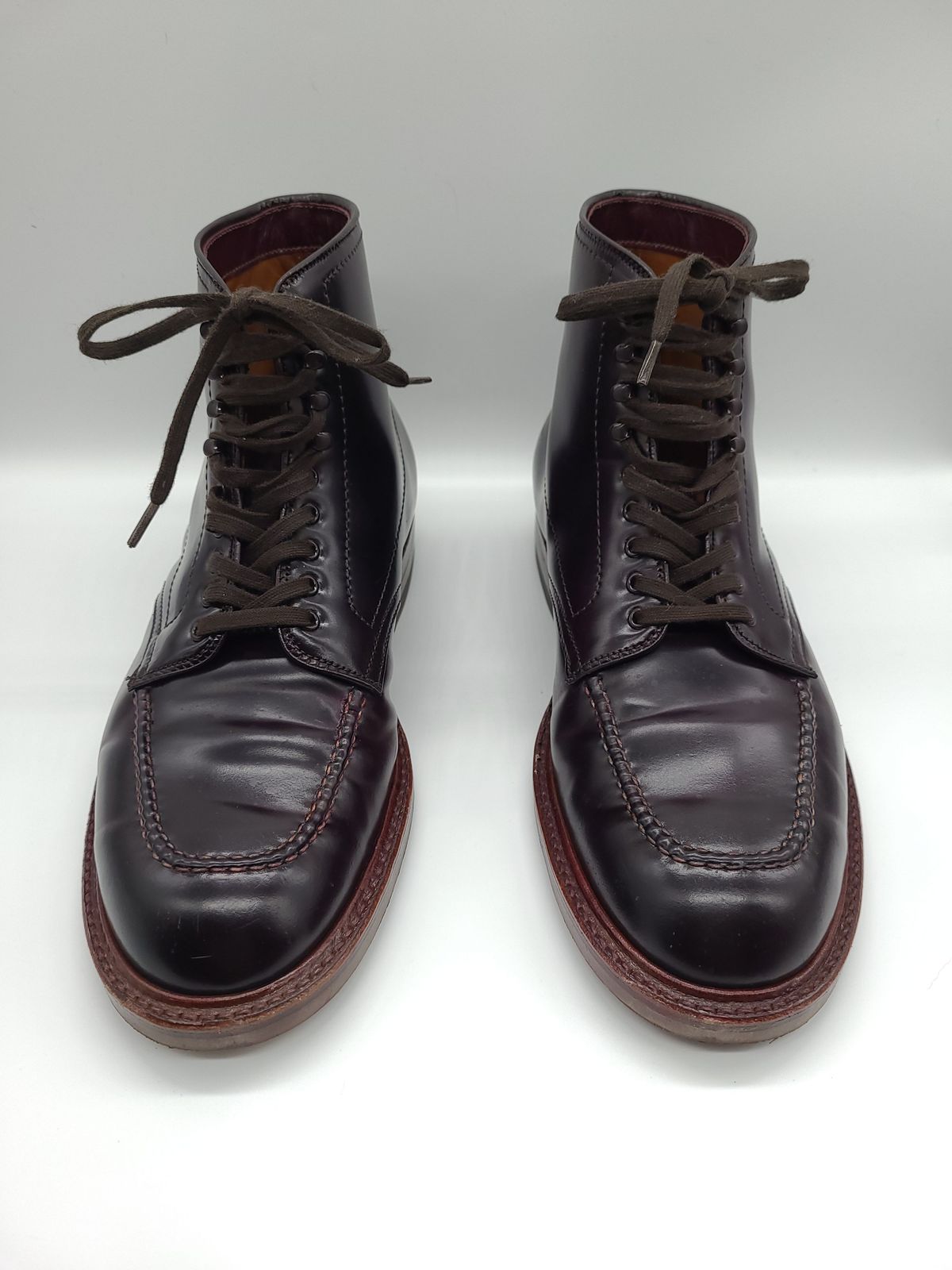 Photo by patinathunderdome on January 6, 2022 of the Alden Indy Boot in Horween Color 8 Shell Cordovan.