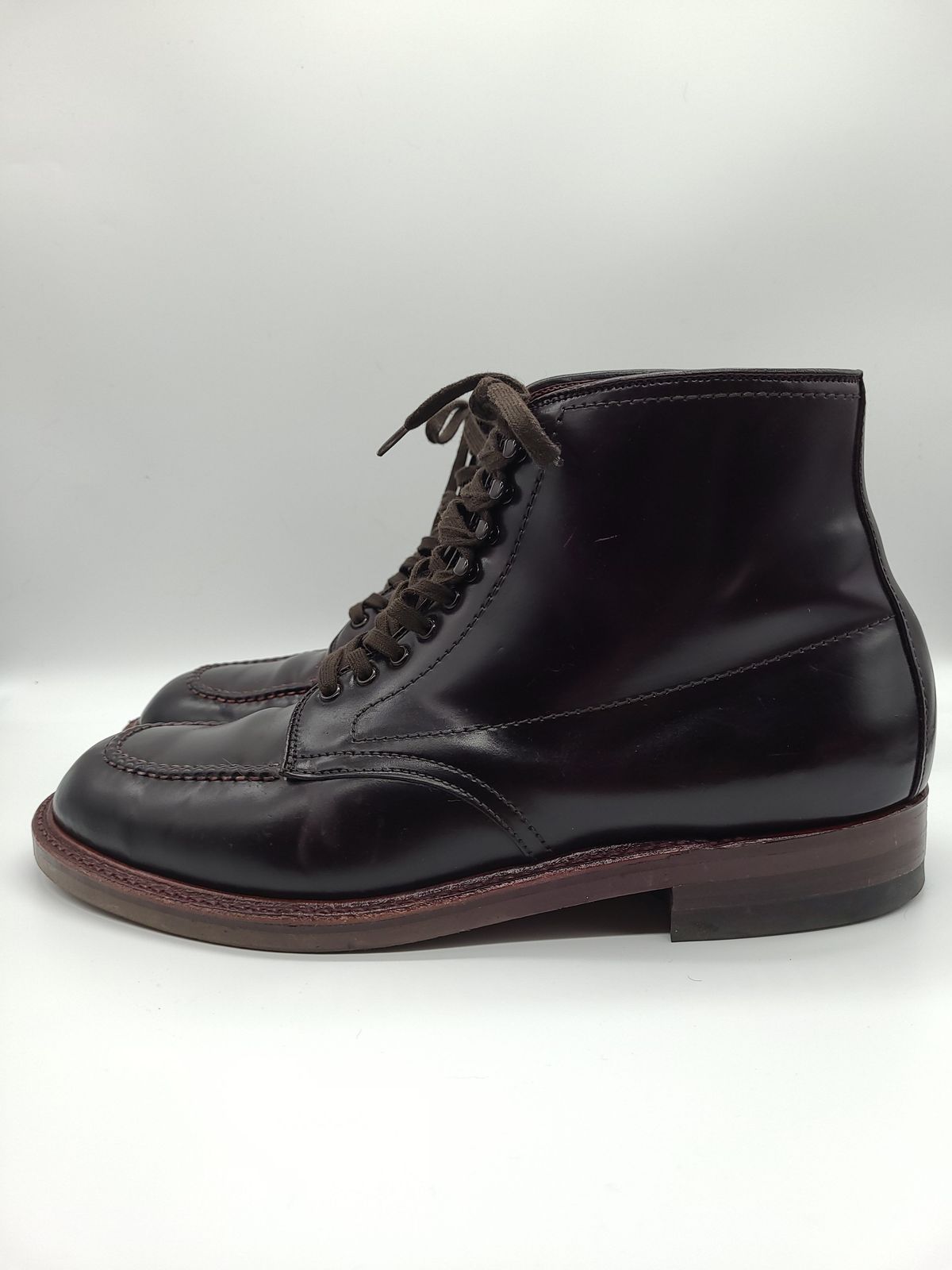 Photo by patinathunderdome on January 6, 2022 of the Alden Indy Boot in Horween Color 8 Shell Cordovan.