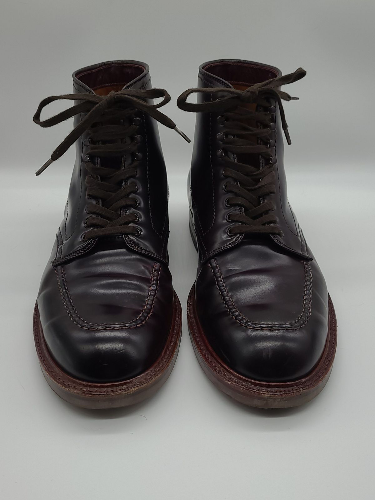 Photo by patinathunderdome on March 6, 2022 of the Alden Indy Boot in Horween Color 8 Shell Cordovan.