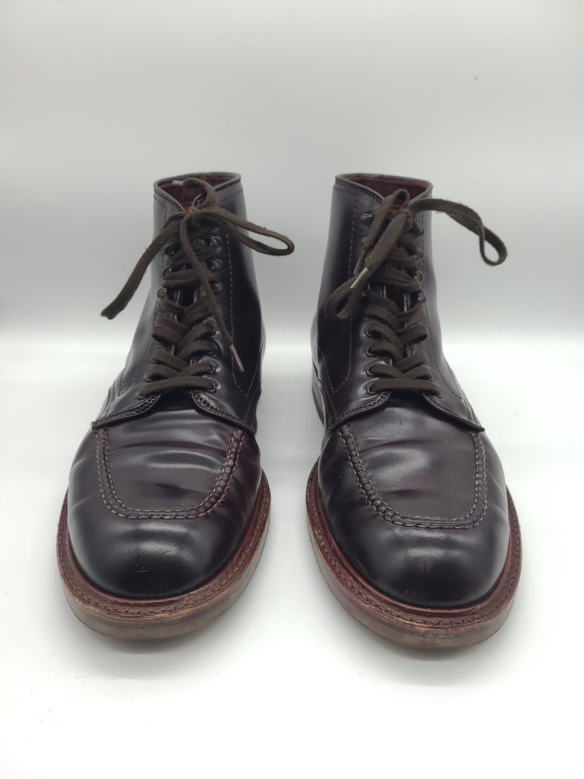 Photo by patinathunderdome on April 6, 2022 of the Alden Indy Boot in Horween Color 8 Shell Cordovan.