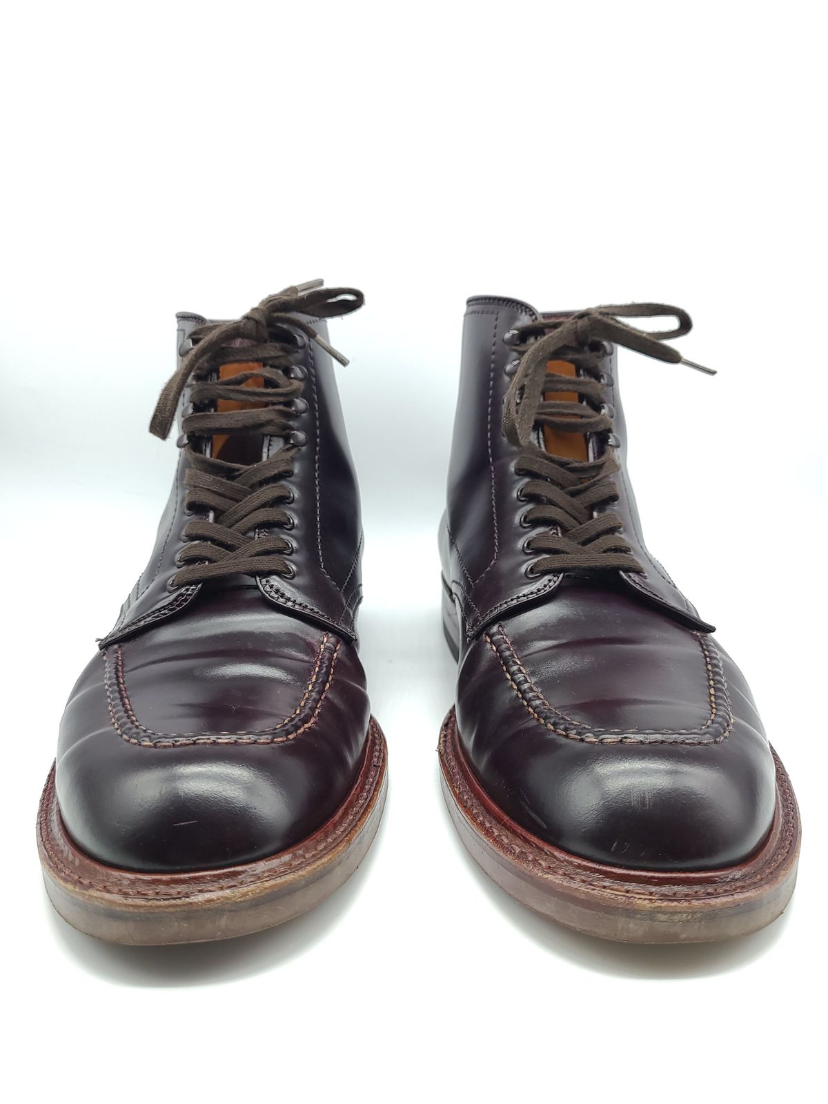 Photo by patinathunderdome on May 6, 2022 of the Alden Indy Boot in Horween Color 8 Shell Cordovan.