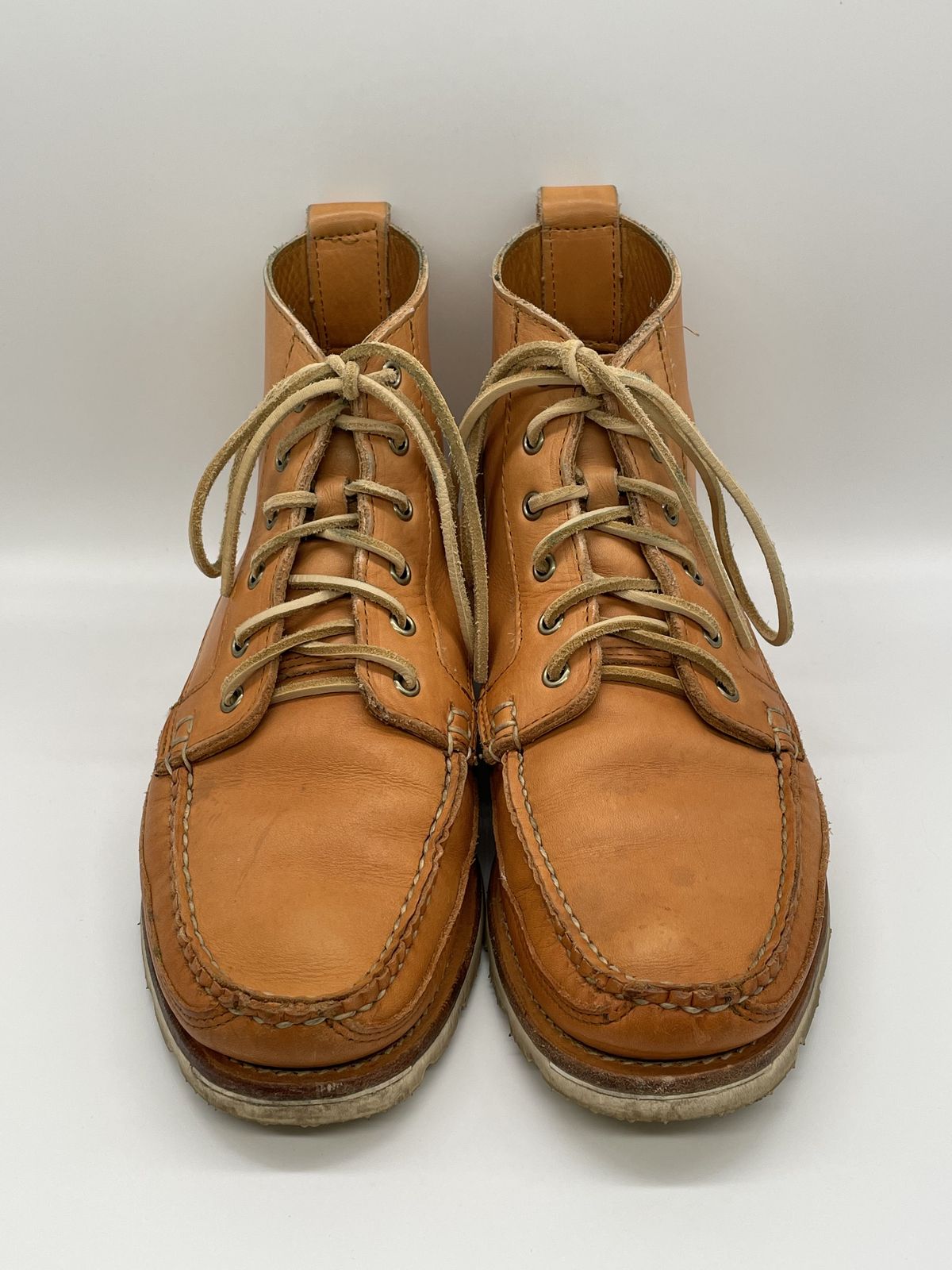 Photo by patinathunderdome on November 3, 2021 of the Rancourt & Co. Harrison Boot Redux in Horween Natural Essex.