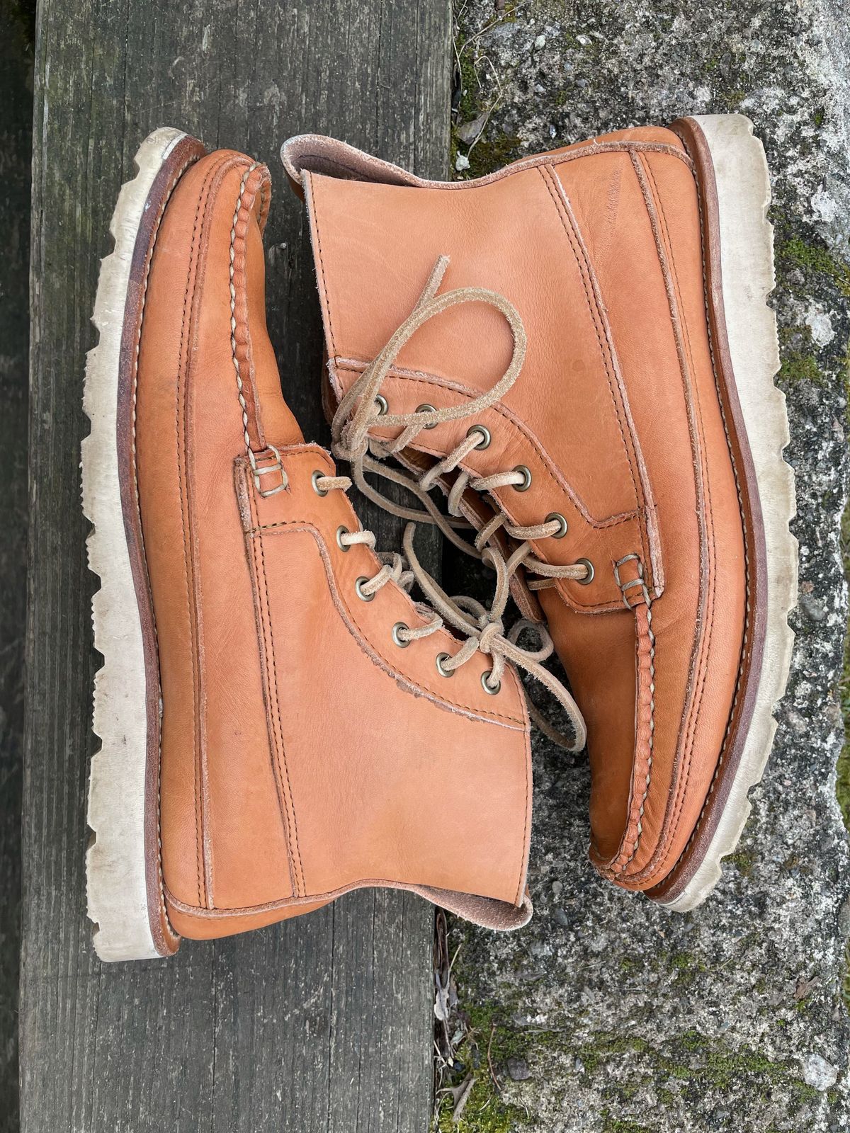 Photo by patinathunderdome on December 2, 2021 of the Rancourt & Co. Harrison Boot Redux in Horween Natural Essex.