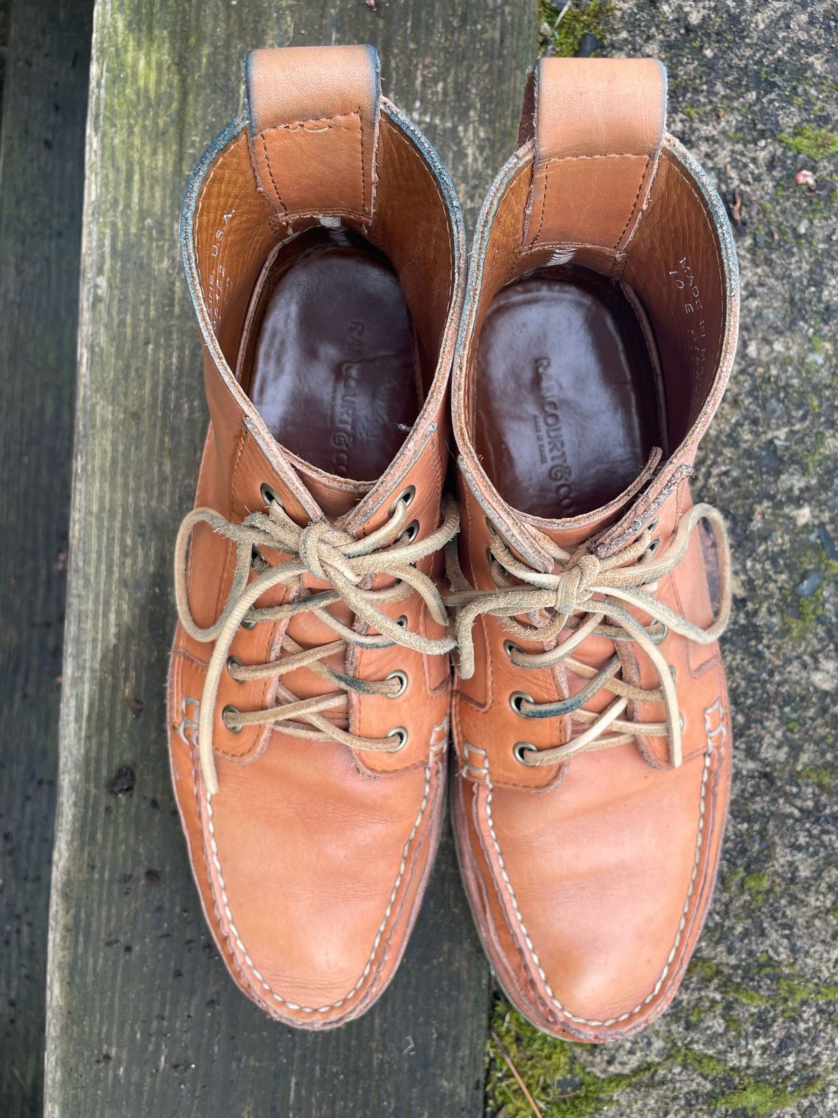 Photo by patinathunderdome on February 3, 2022 of the Rancourt & Co. Harrison Boot Redux in Horween Natural Essex.