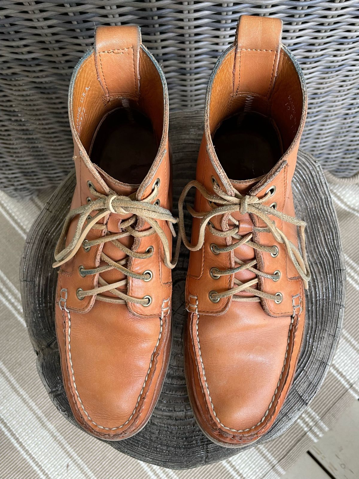 Photo by patinathunderdome on May 3, 2022 of the Rancourt & Co. Harrison Boot Redux in Horween Natural Essex.