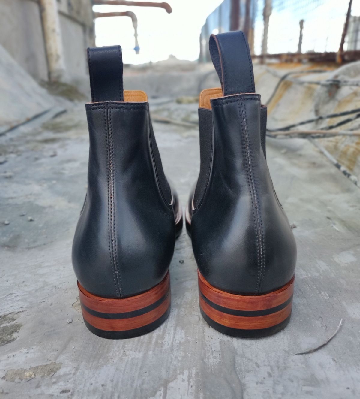 Photo by patinathunderdome on October 1, 2021 of the Benzein The Seventh Chelsea Boot in Shinki Black Latigo Teacore Horsehide.