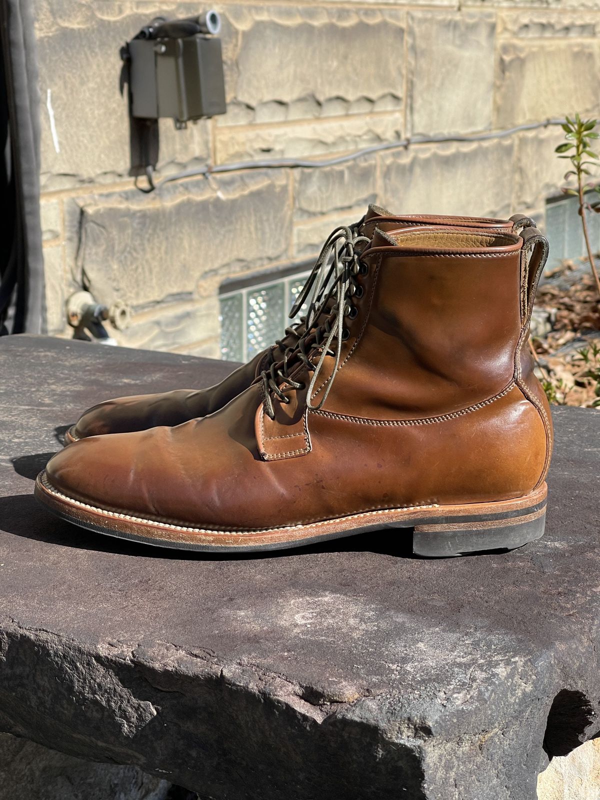 Photo by patinathunderdome on April 3, 2022 of the Viberg Country Boot in Horween Bourbon Shell Cordovan.